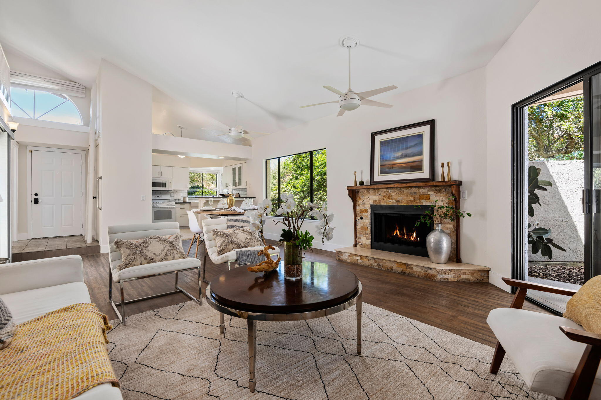 412 Camino De La Aldea