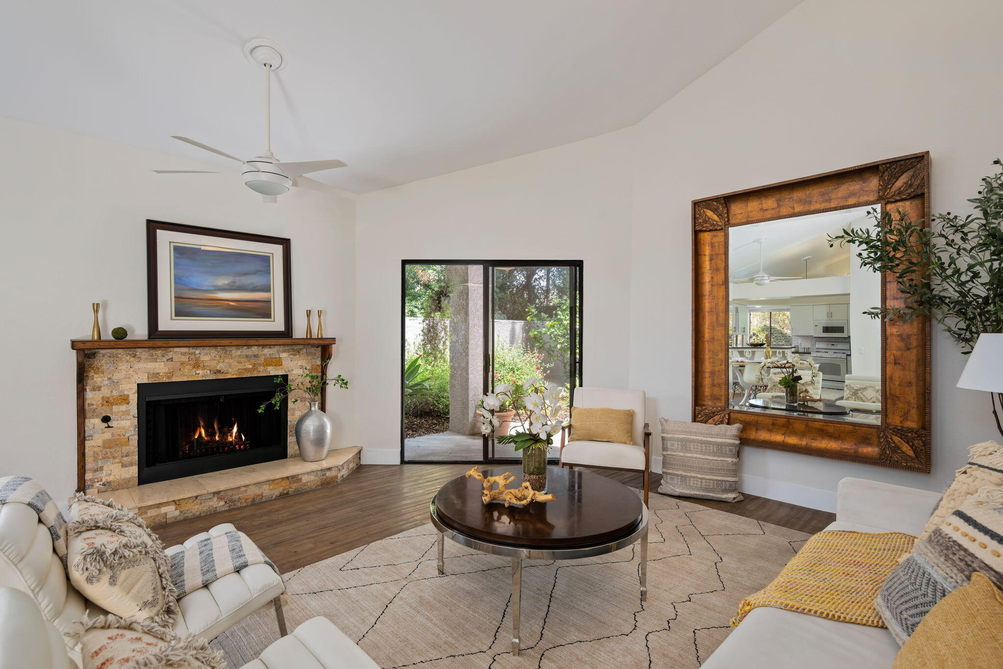 412 Camino De La Aldea