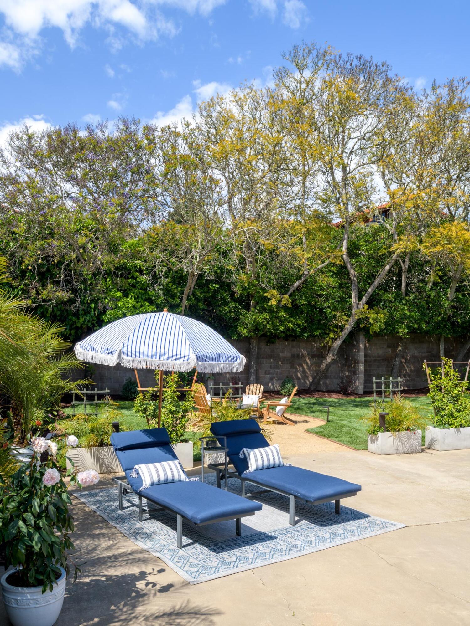 1724 Cliff Drive