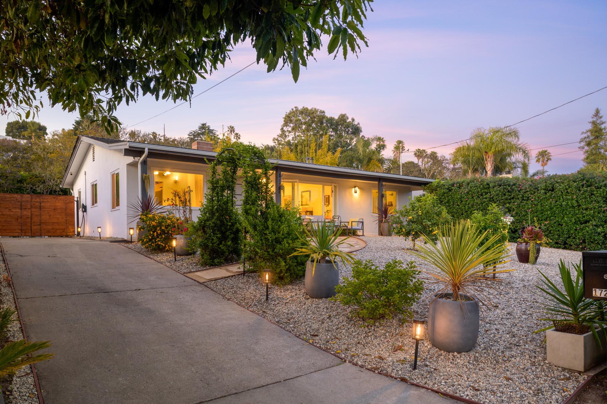 1724 Cliff Drive