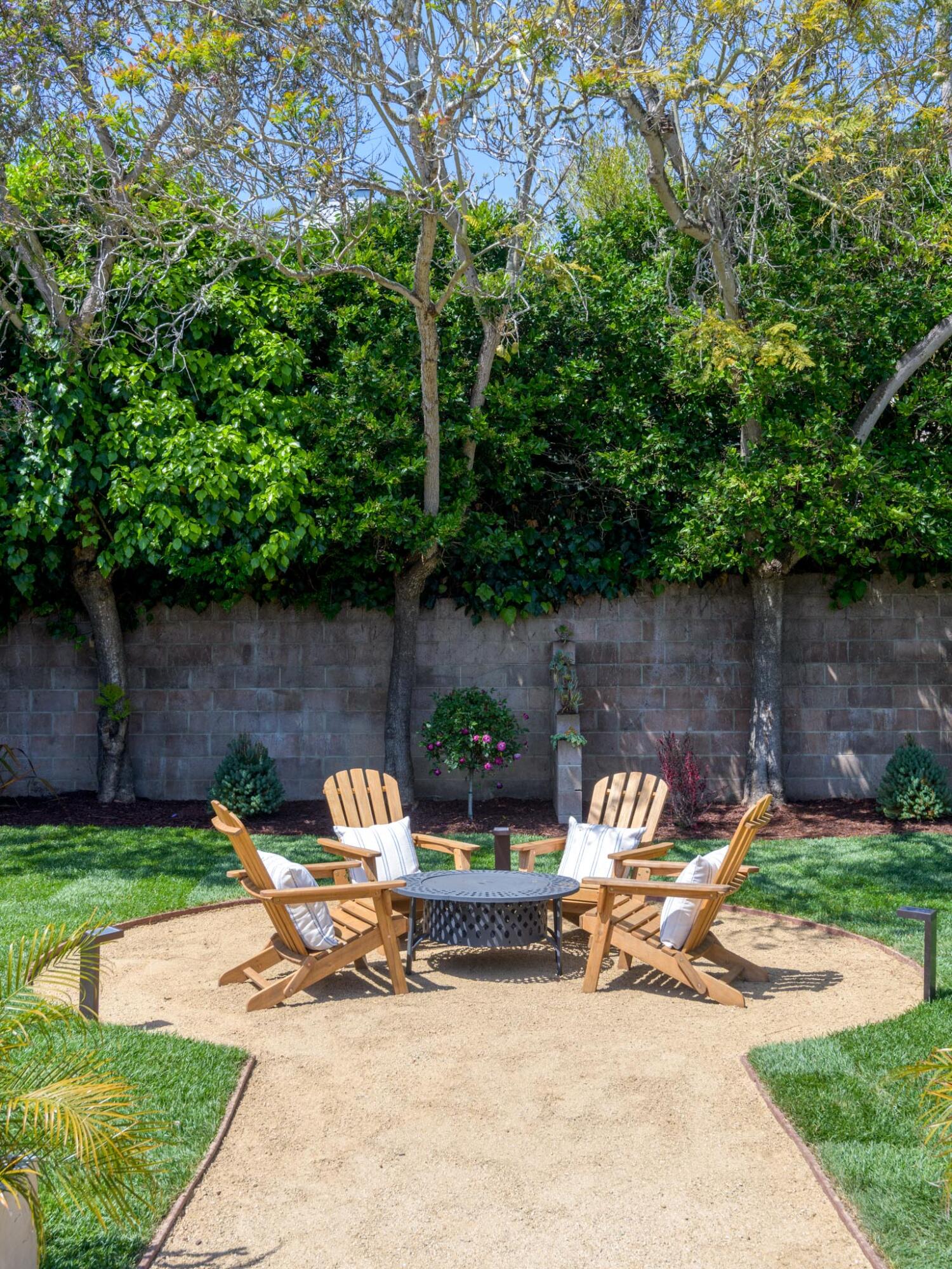 1724 Cliff Drive
