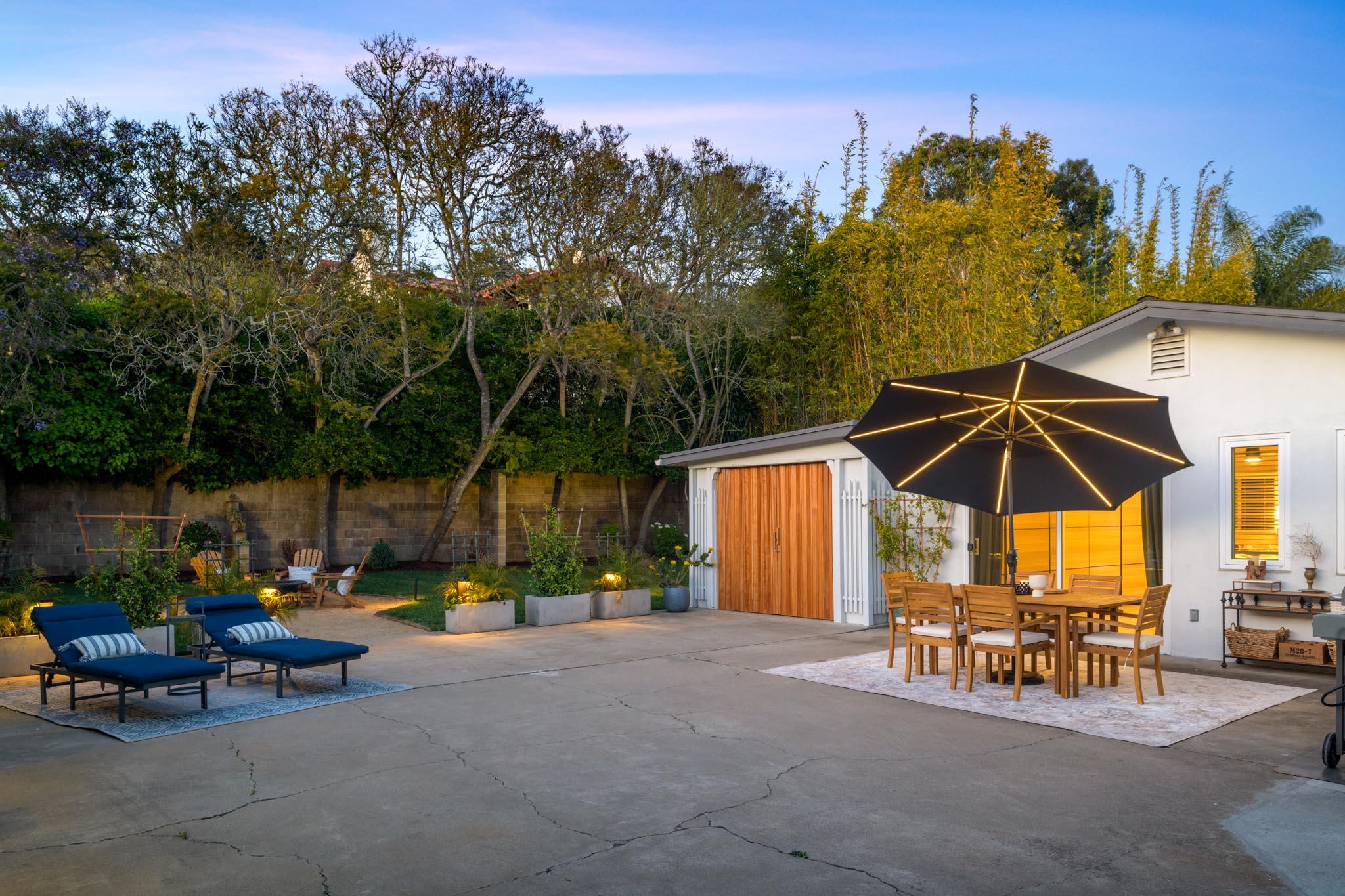 1724 Cliff Drive