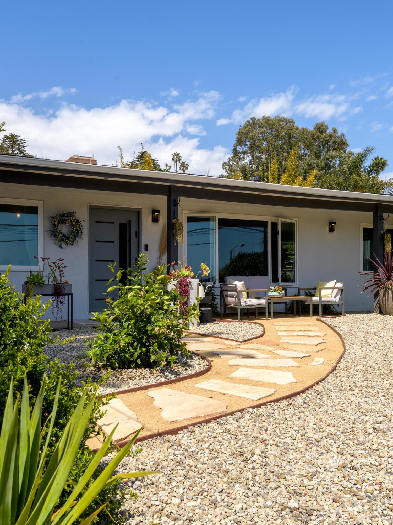 1724 Cliff Drive