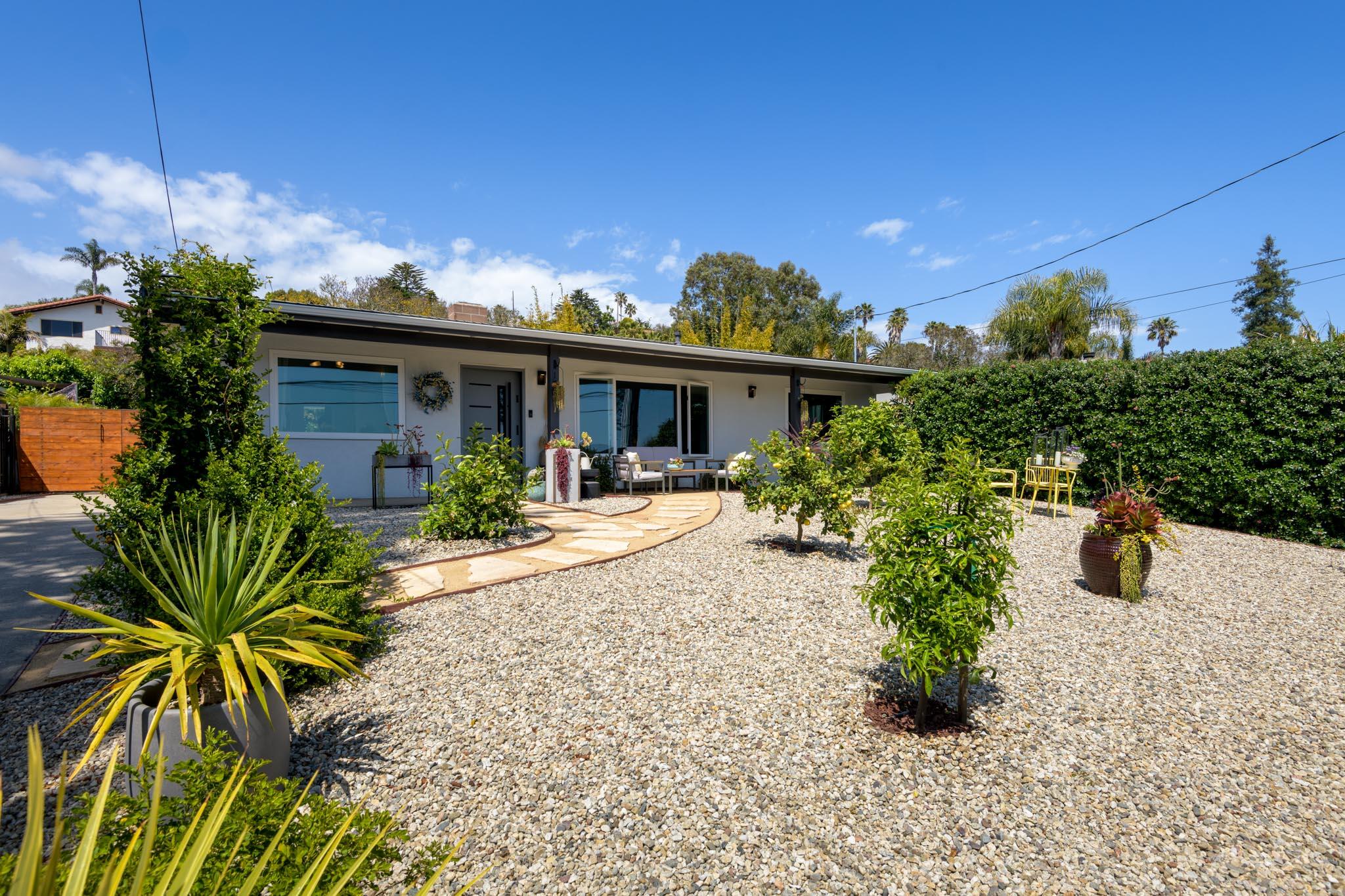 1724 Cliff Drive