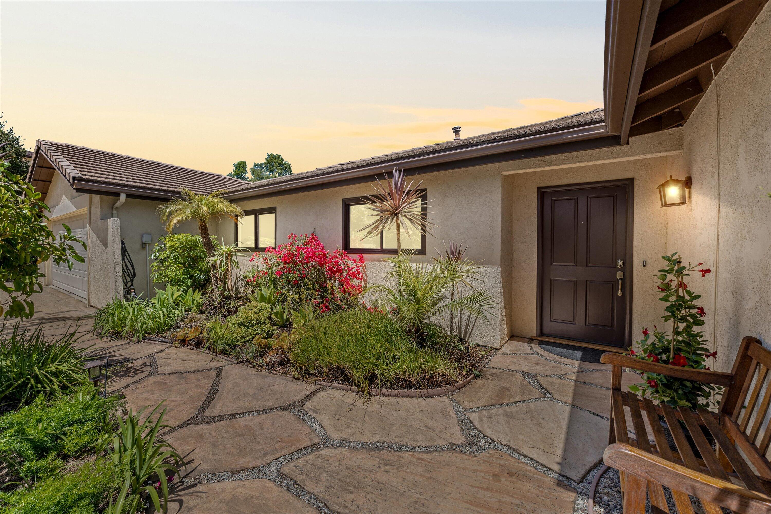 1274 Camino Meleno