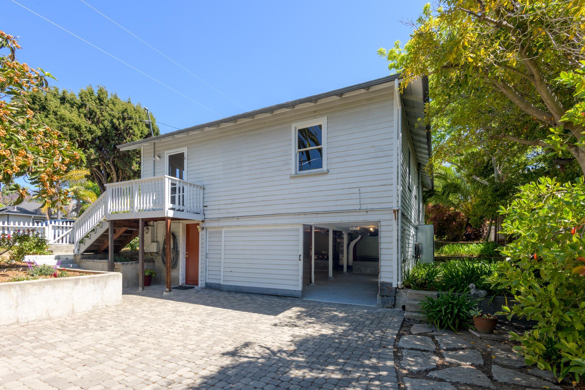 2235 Chapala Street