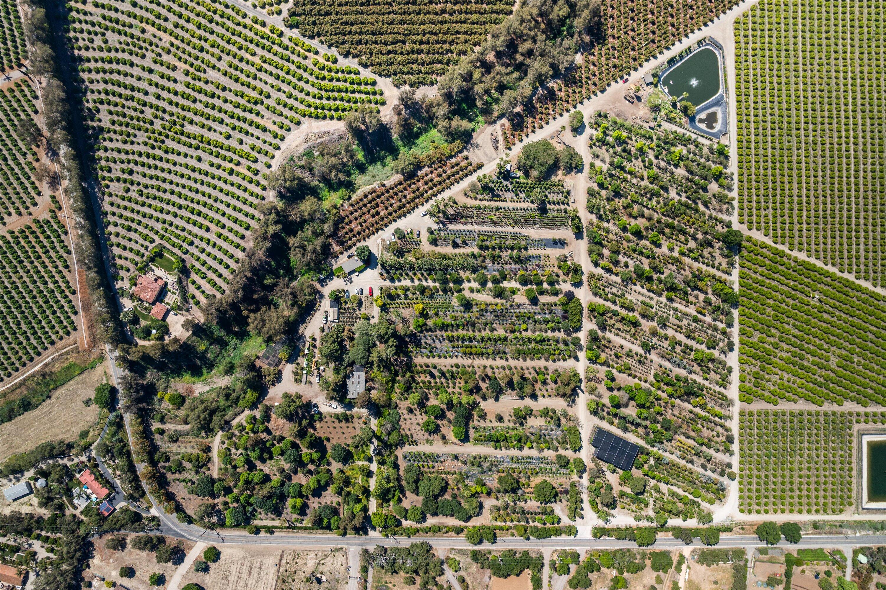 1048 E La Loma Avenue
