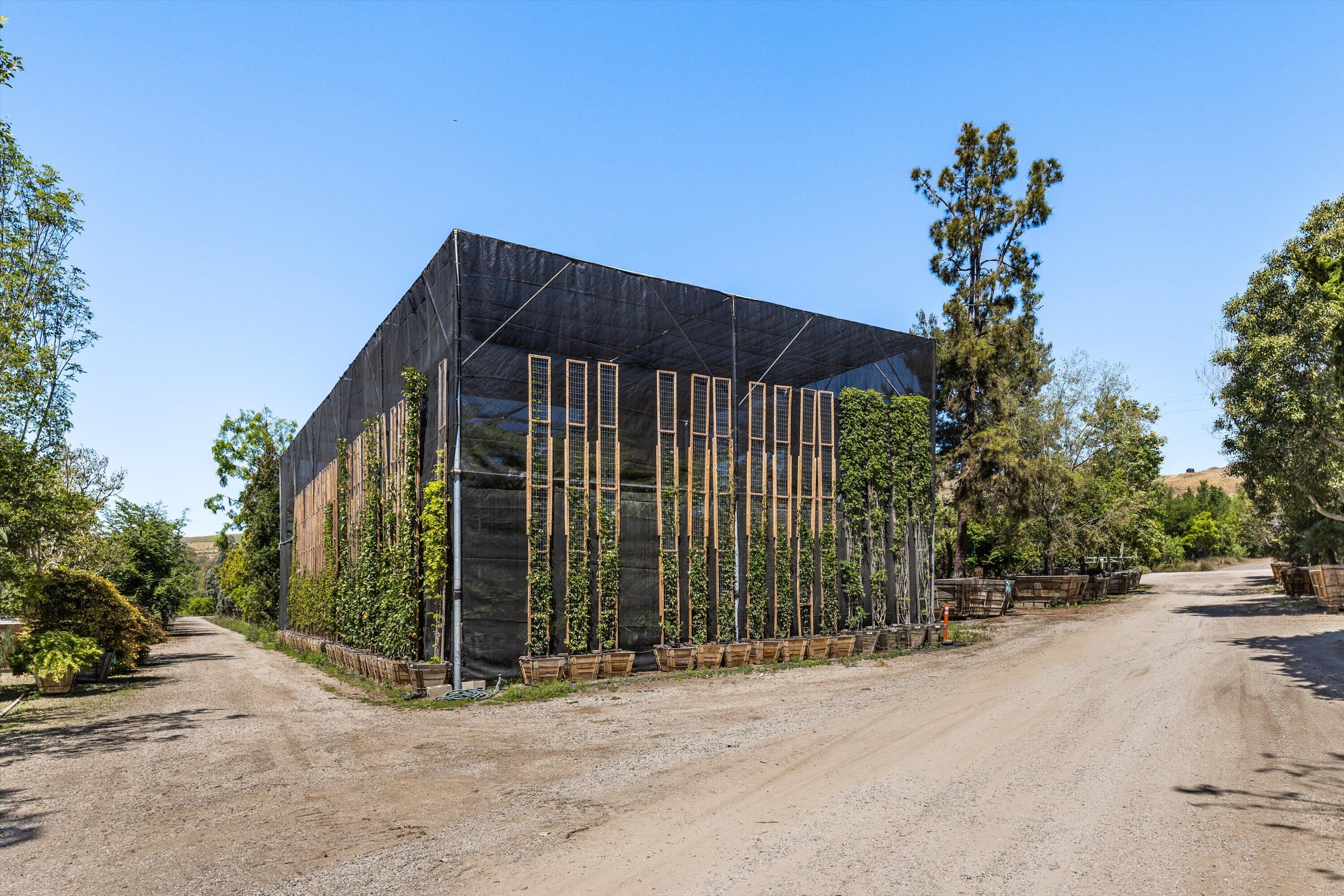 1048 E La Loma Avenue