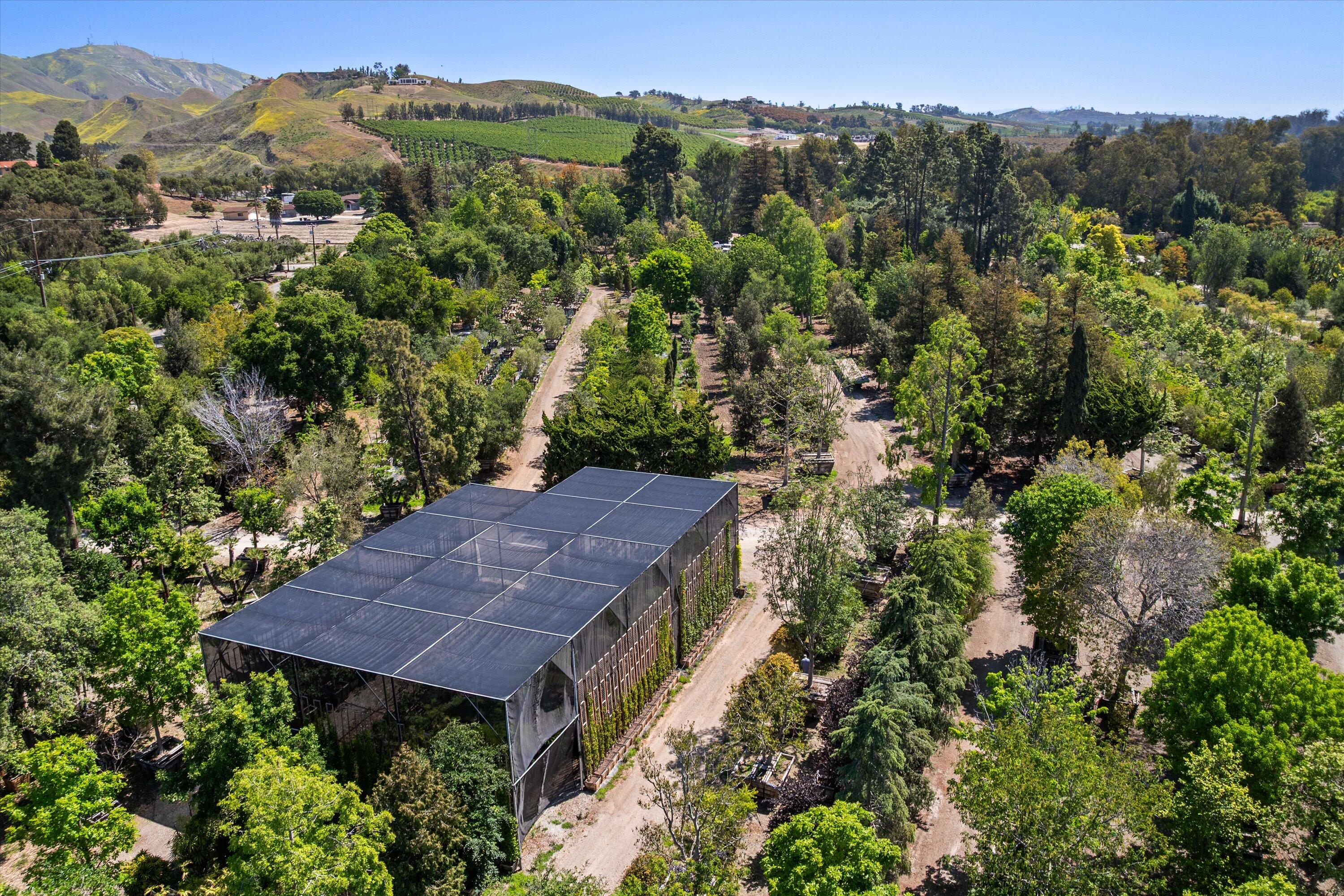 1048 E La Loma Avenue