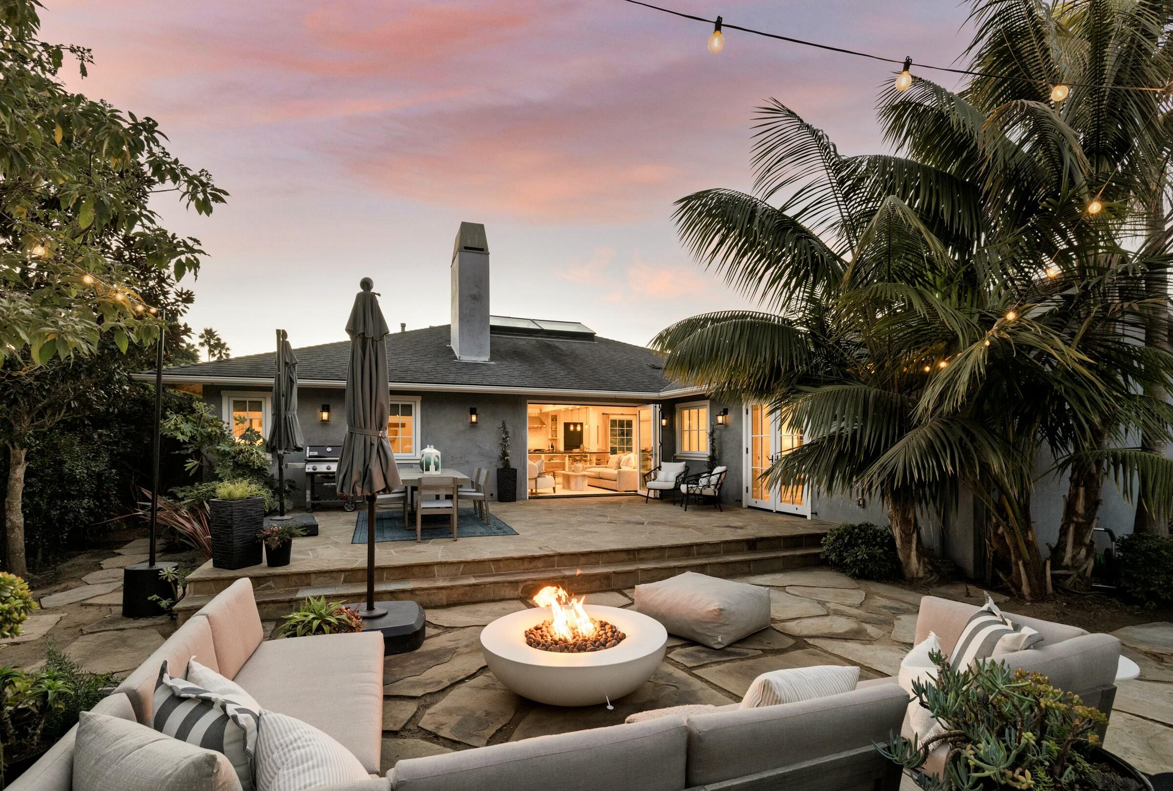 122 Los Alamos Avenue