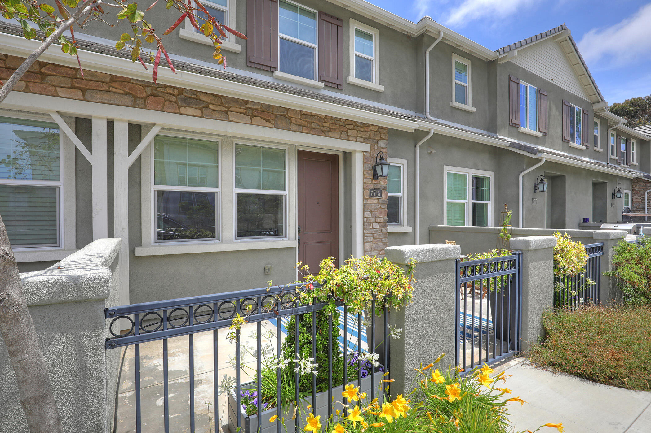 6715 Calle Koral