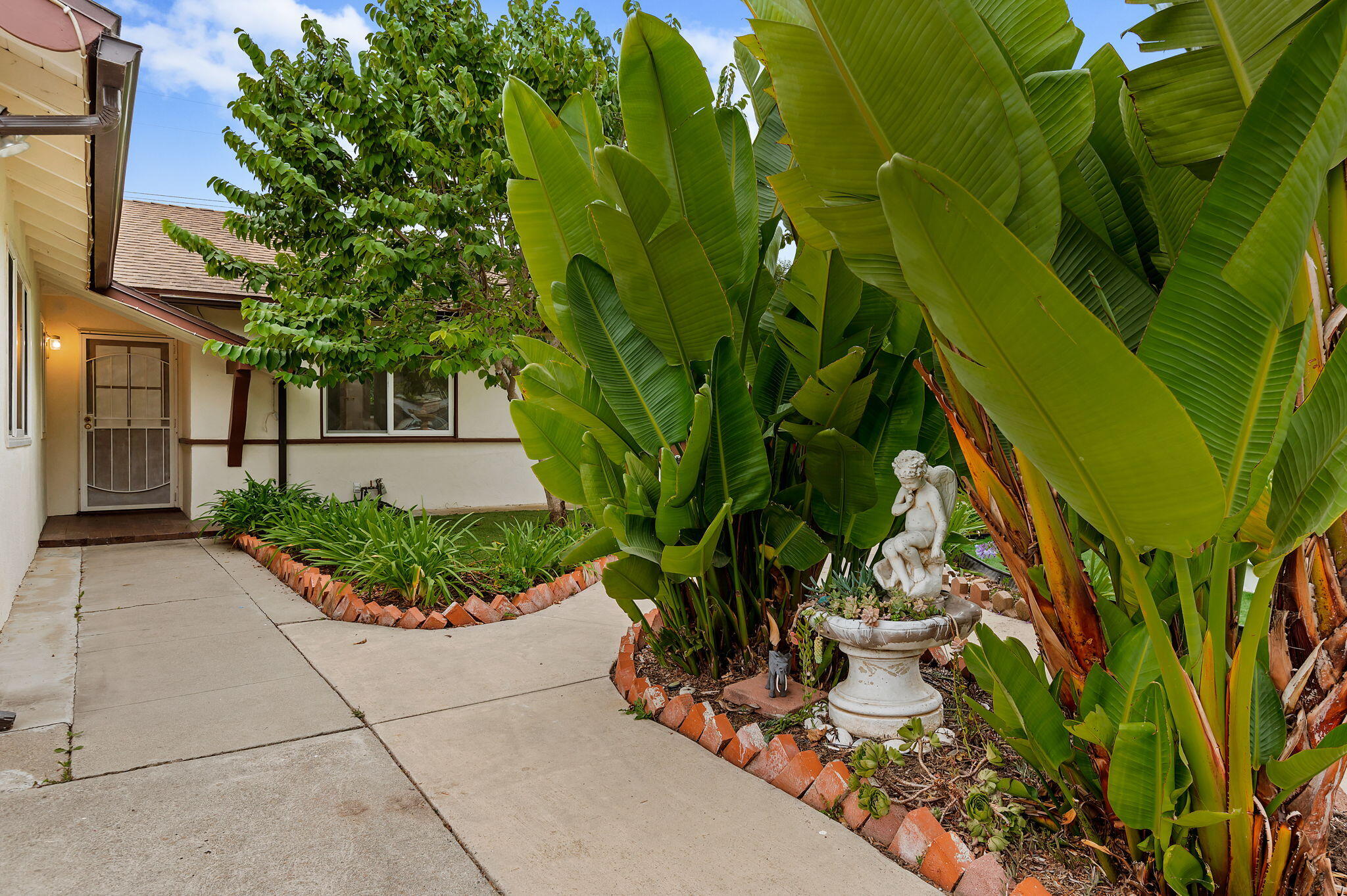 7055 Del Norte Drive