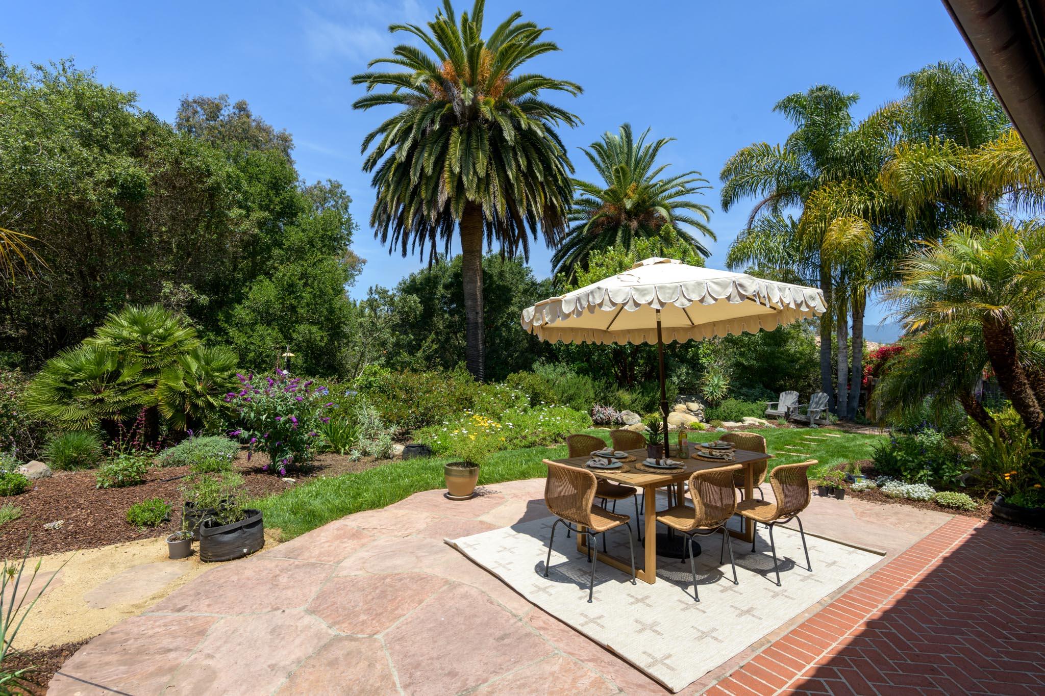 4865 Vieja Drive