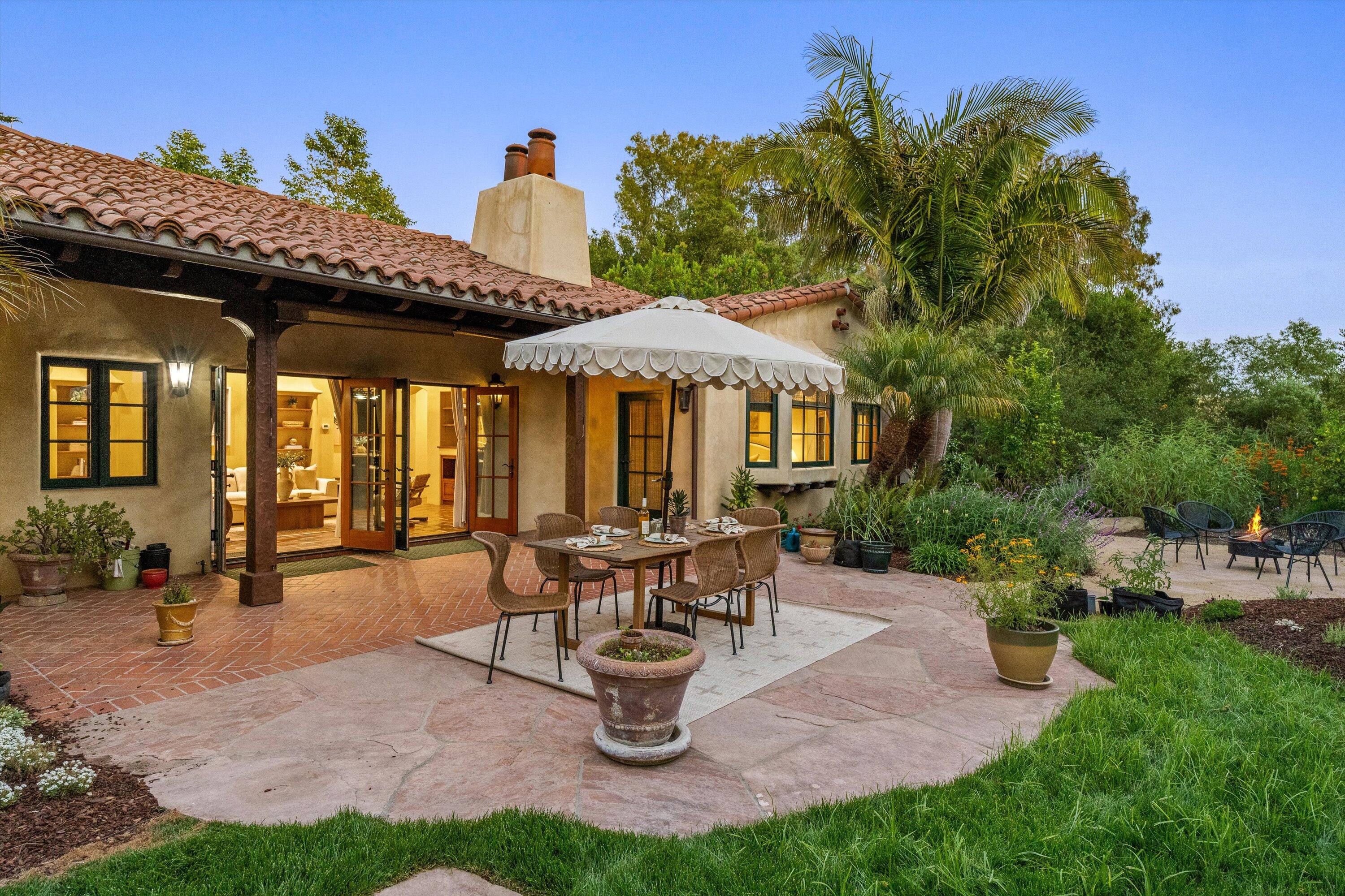 4865 Vieja Drive