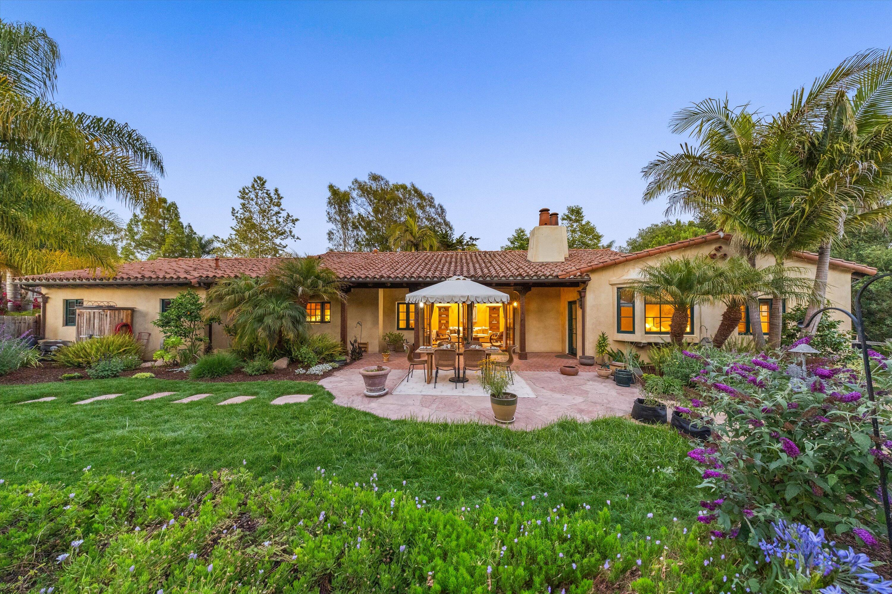 4865 Vieja Drive
