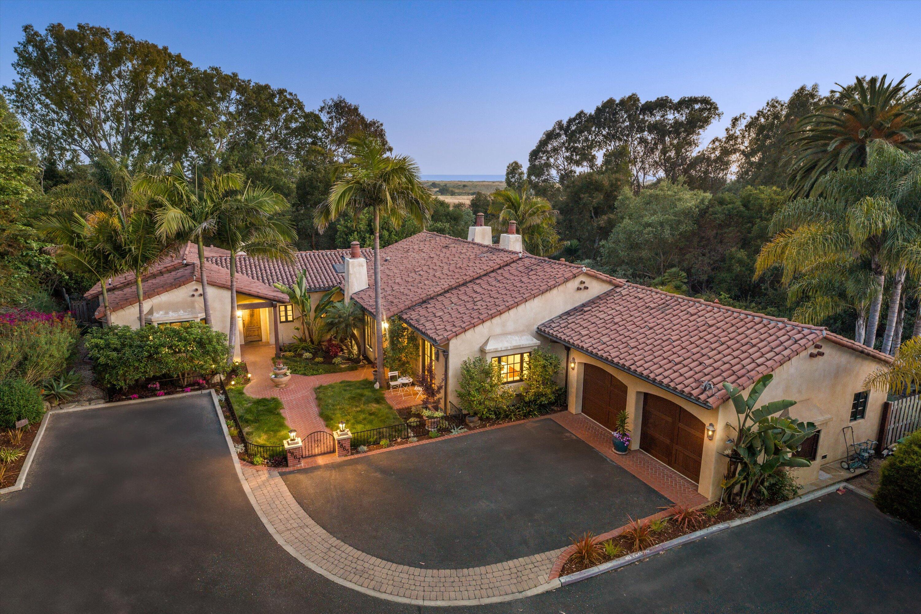 4865 Vieja Drive