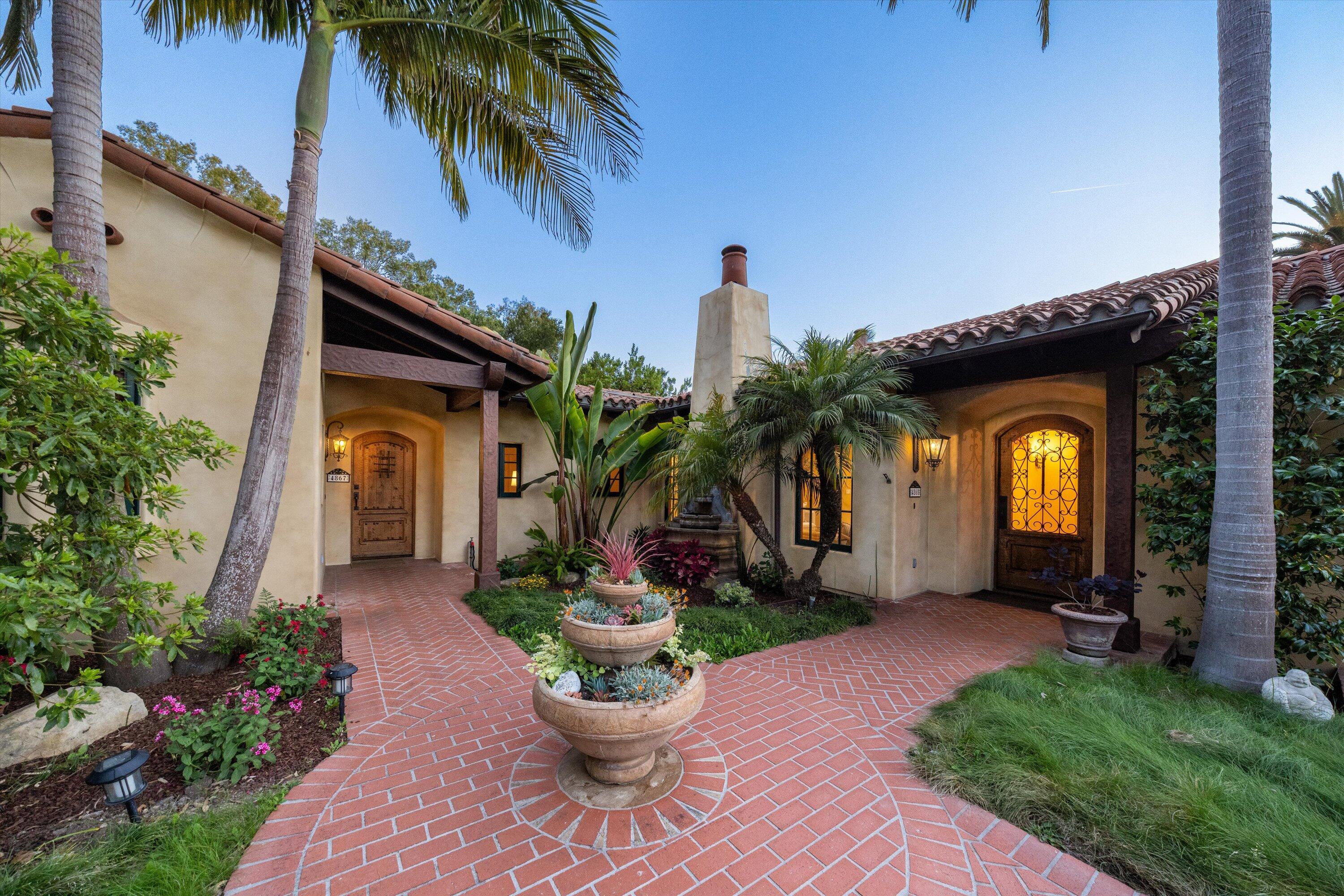 4865 Vieja Drive