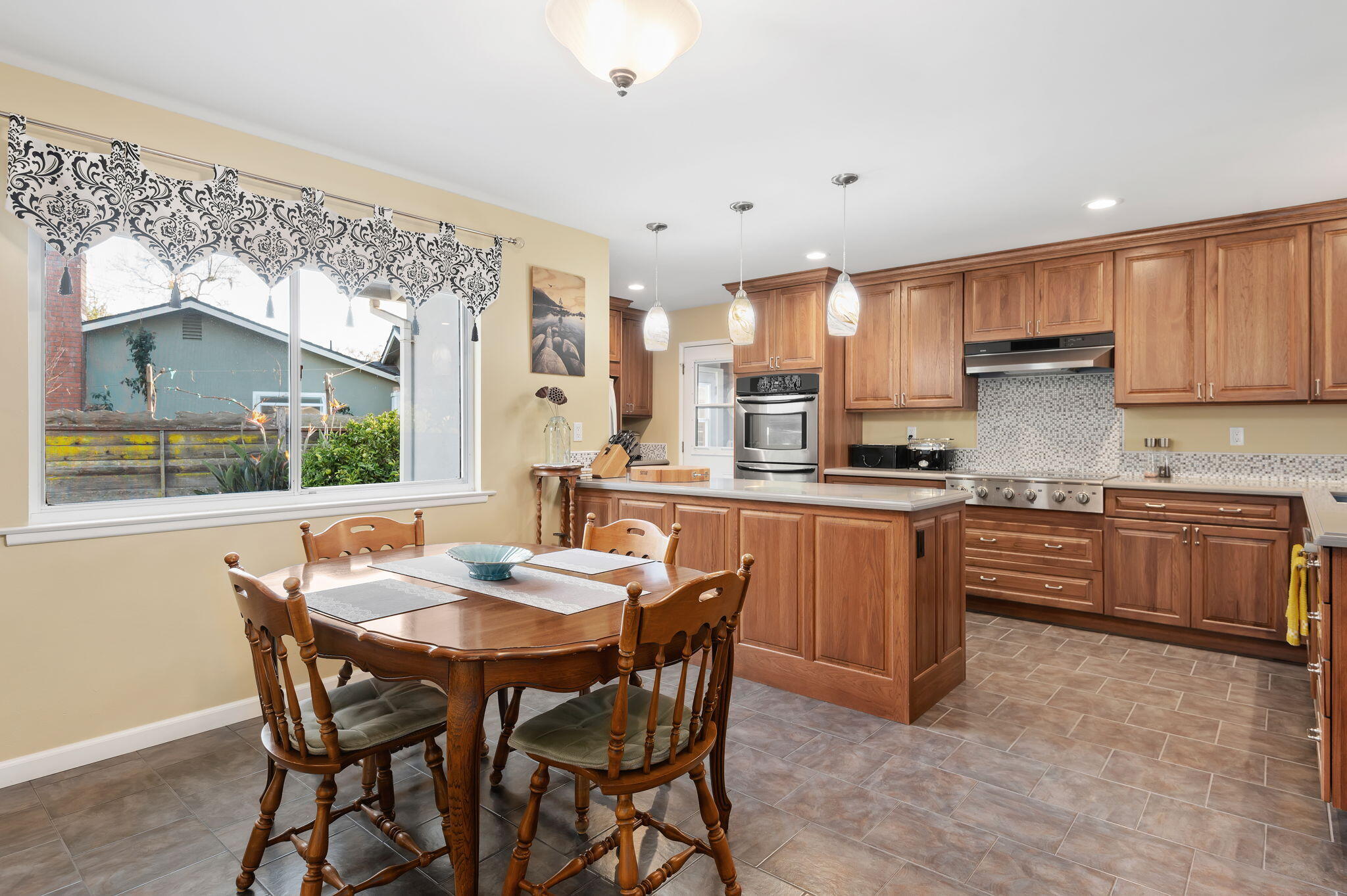 5535 Somerset Drive