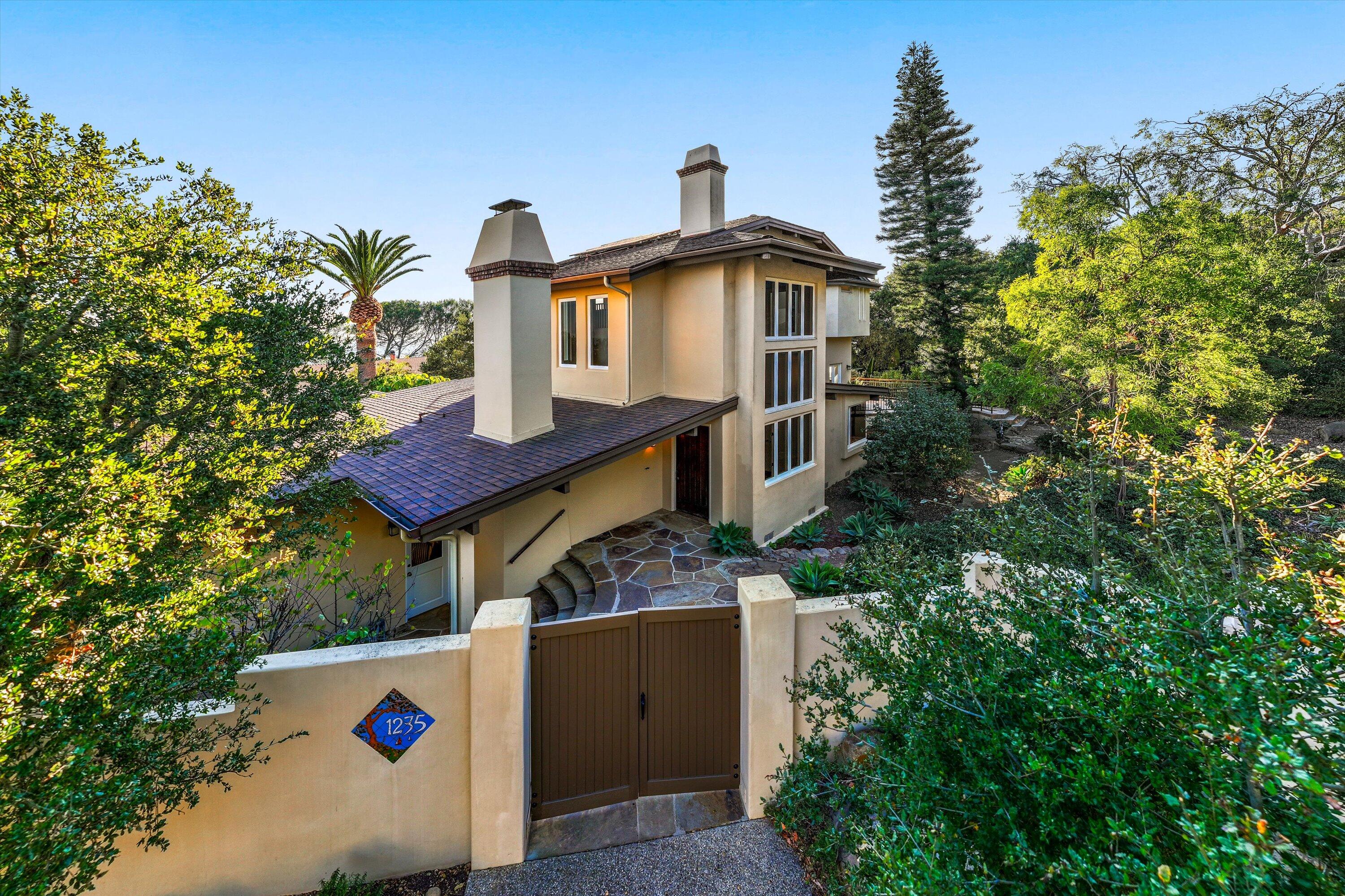 1235 Mission Ridge Road