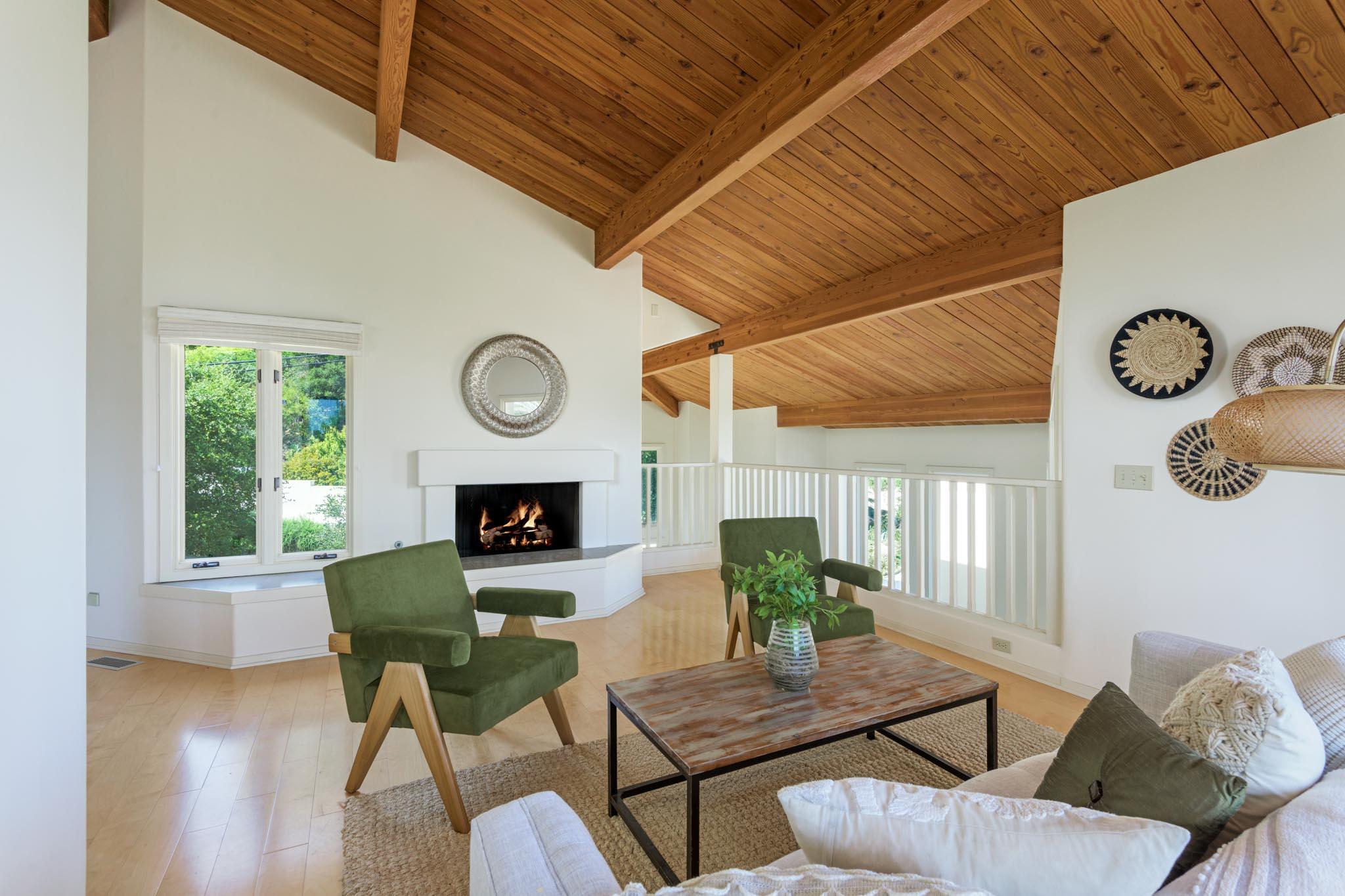 1235 Mission Ridge Road