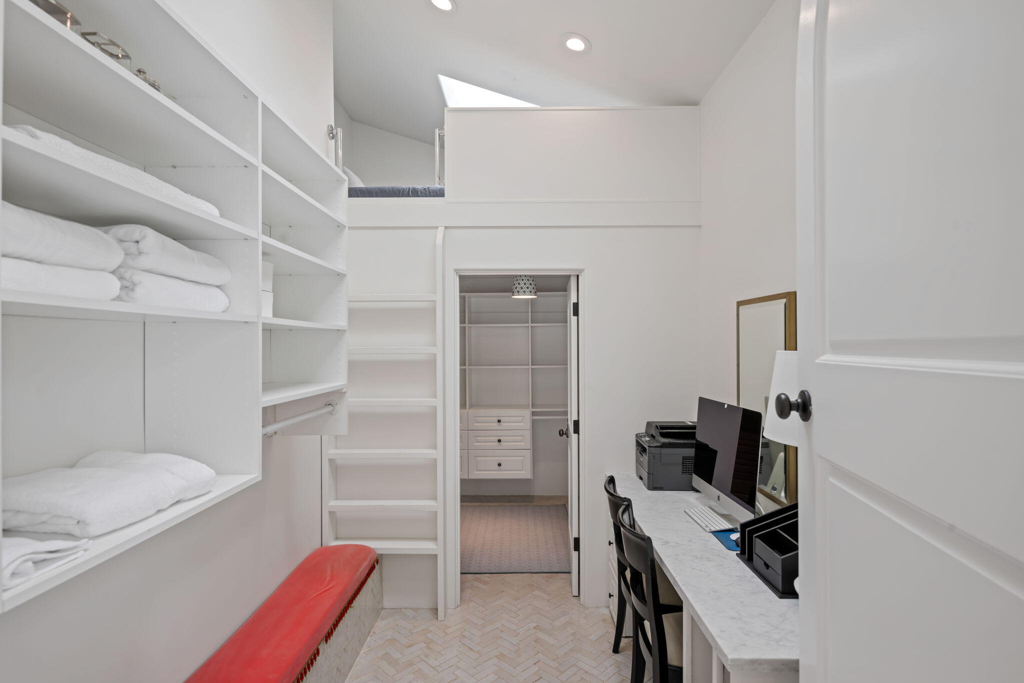 2641 Dorking Place