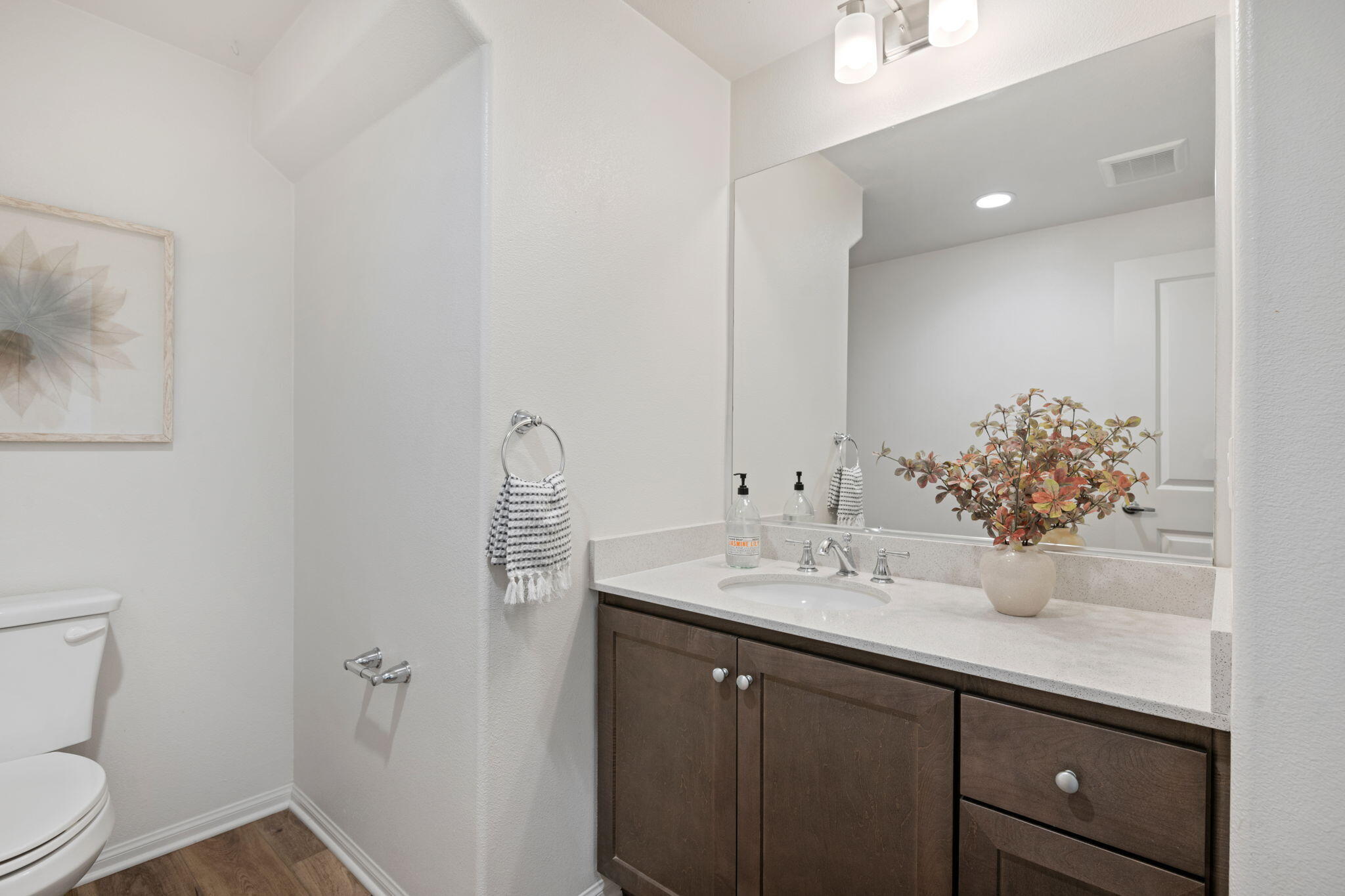 6594 Pipeline Place