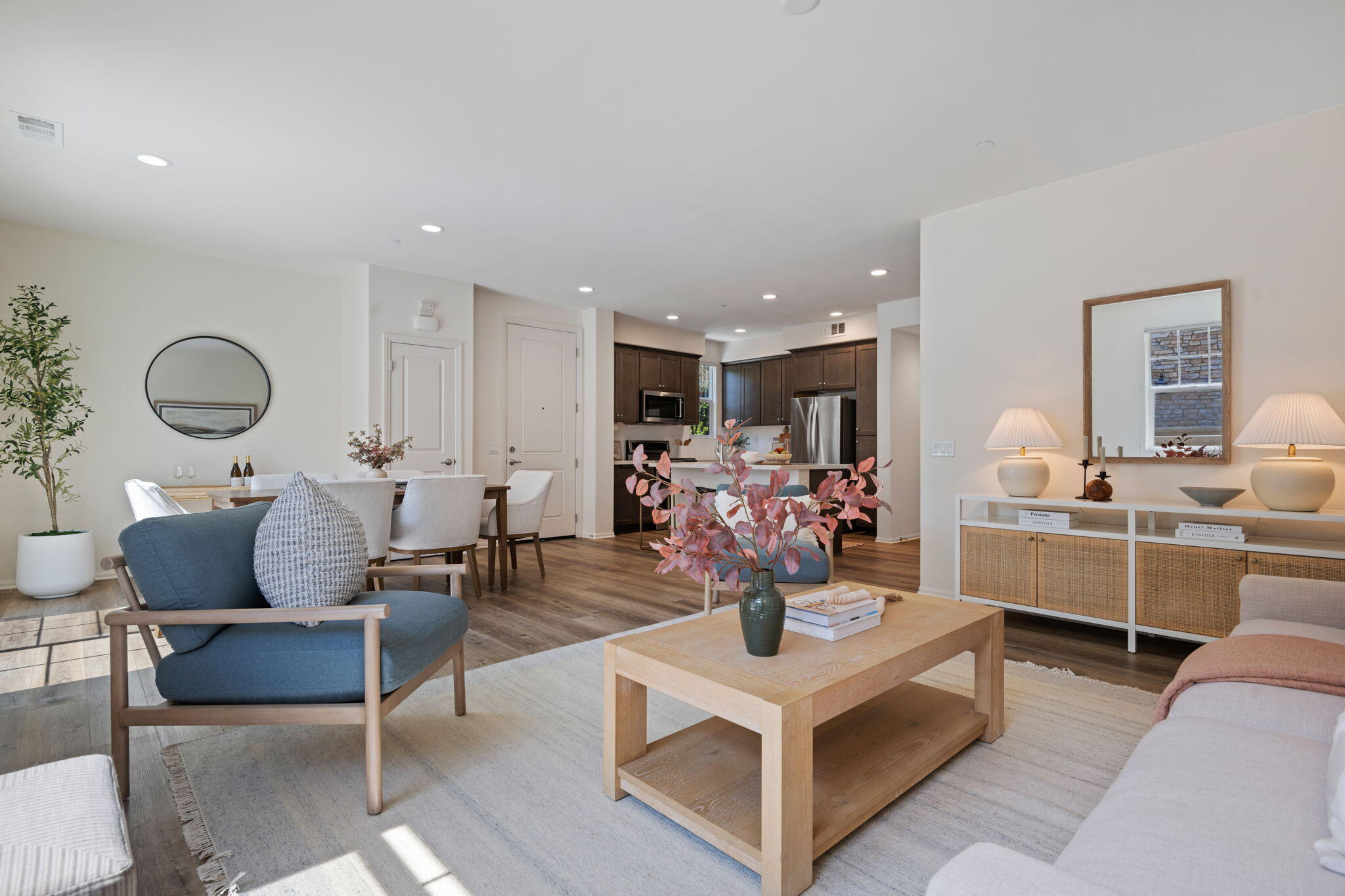6594 Pipeline Place
