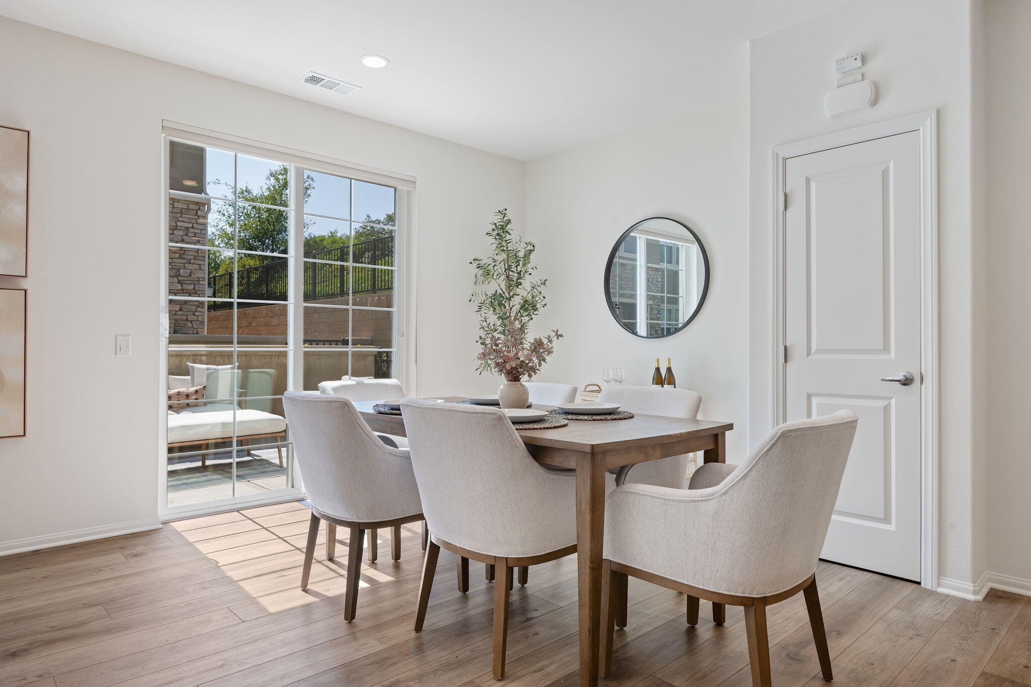 6594 Pipeline Place