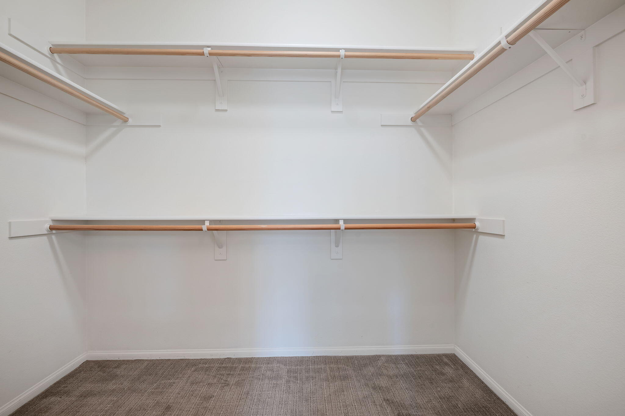 6594 Pipeline Place