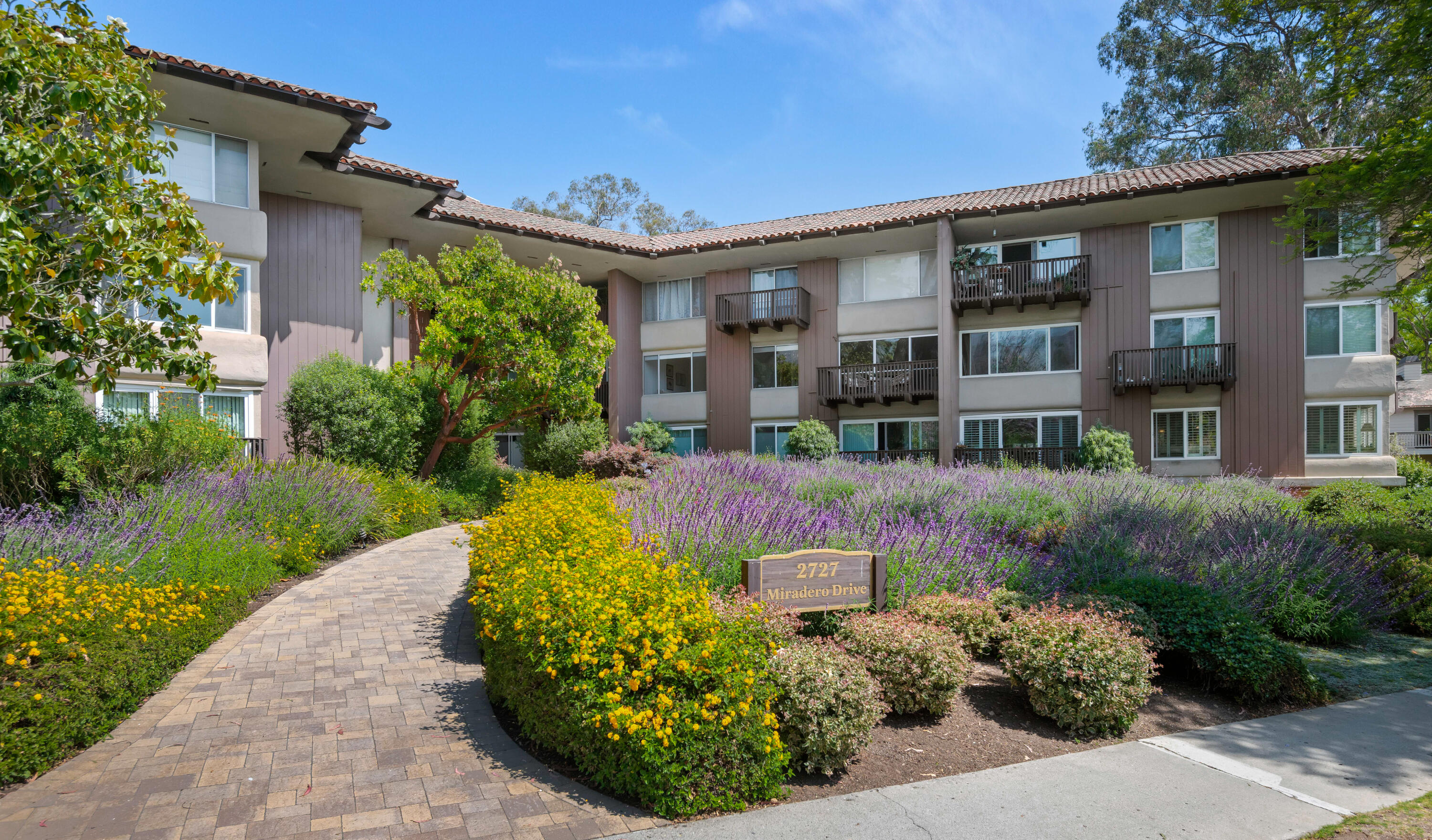 2727 Miradero Drive 209