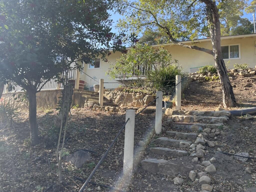 1227 Viscaino Road
