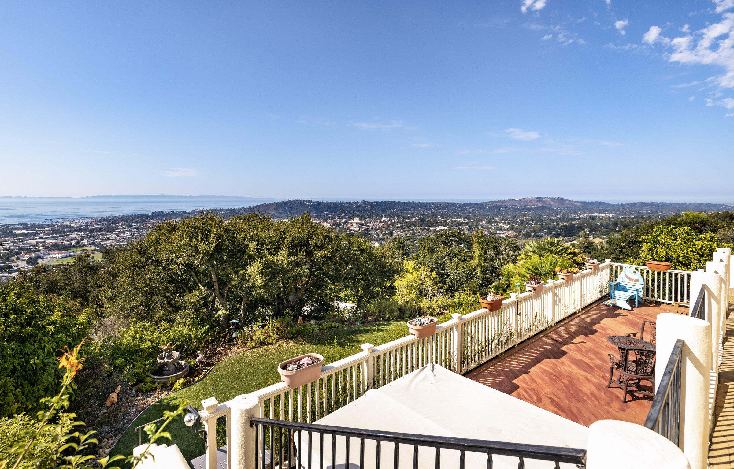 1227 Viscaino Road
