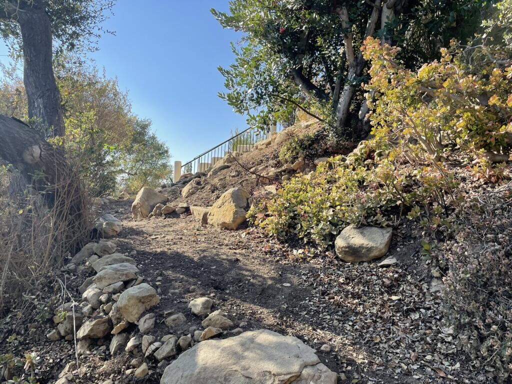1227 Viscaino Road