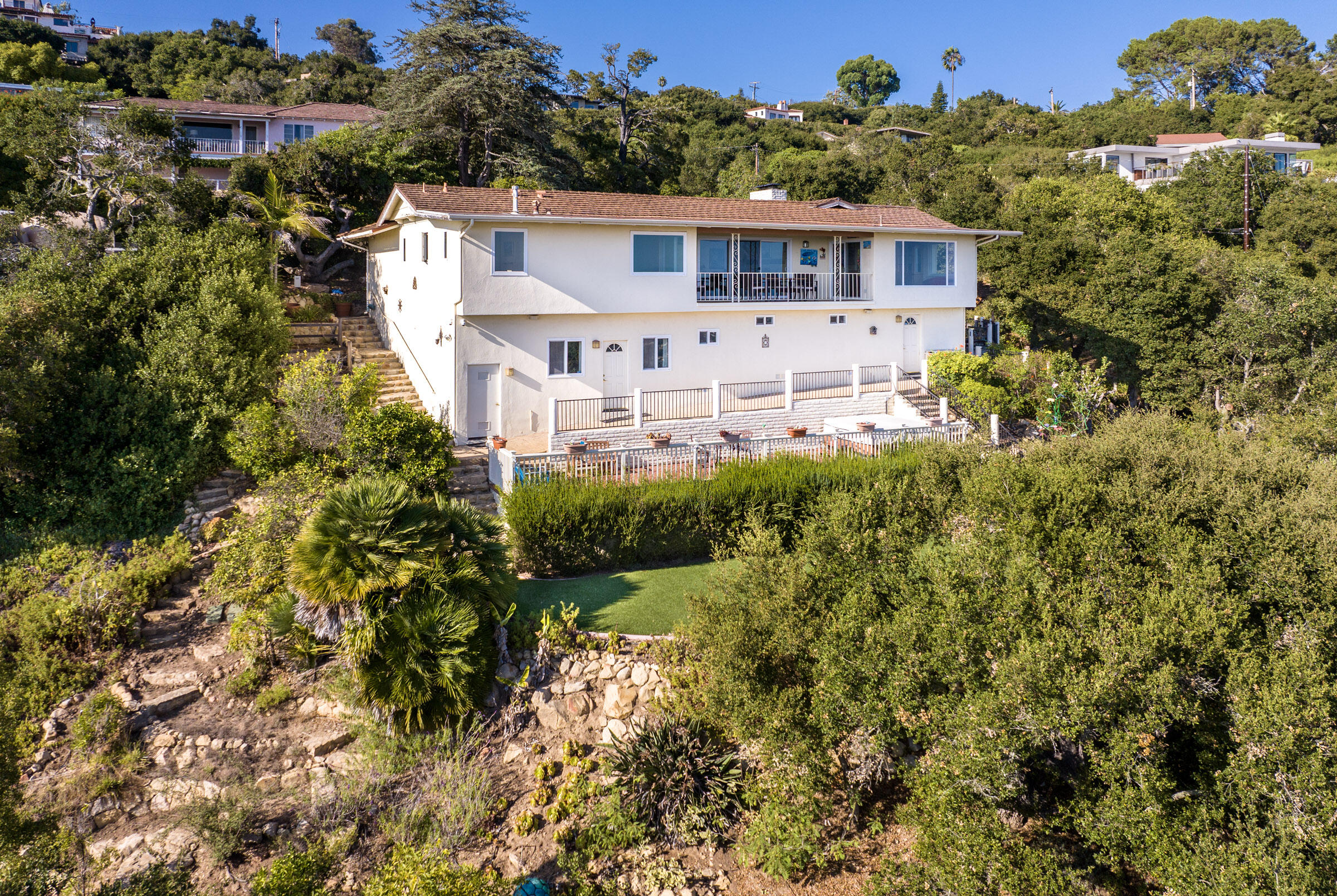 1227 Viscaino Road