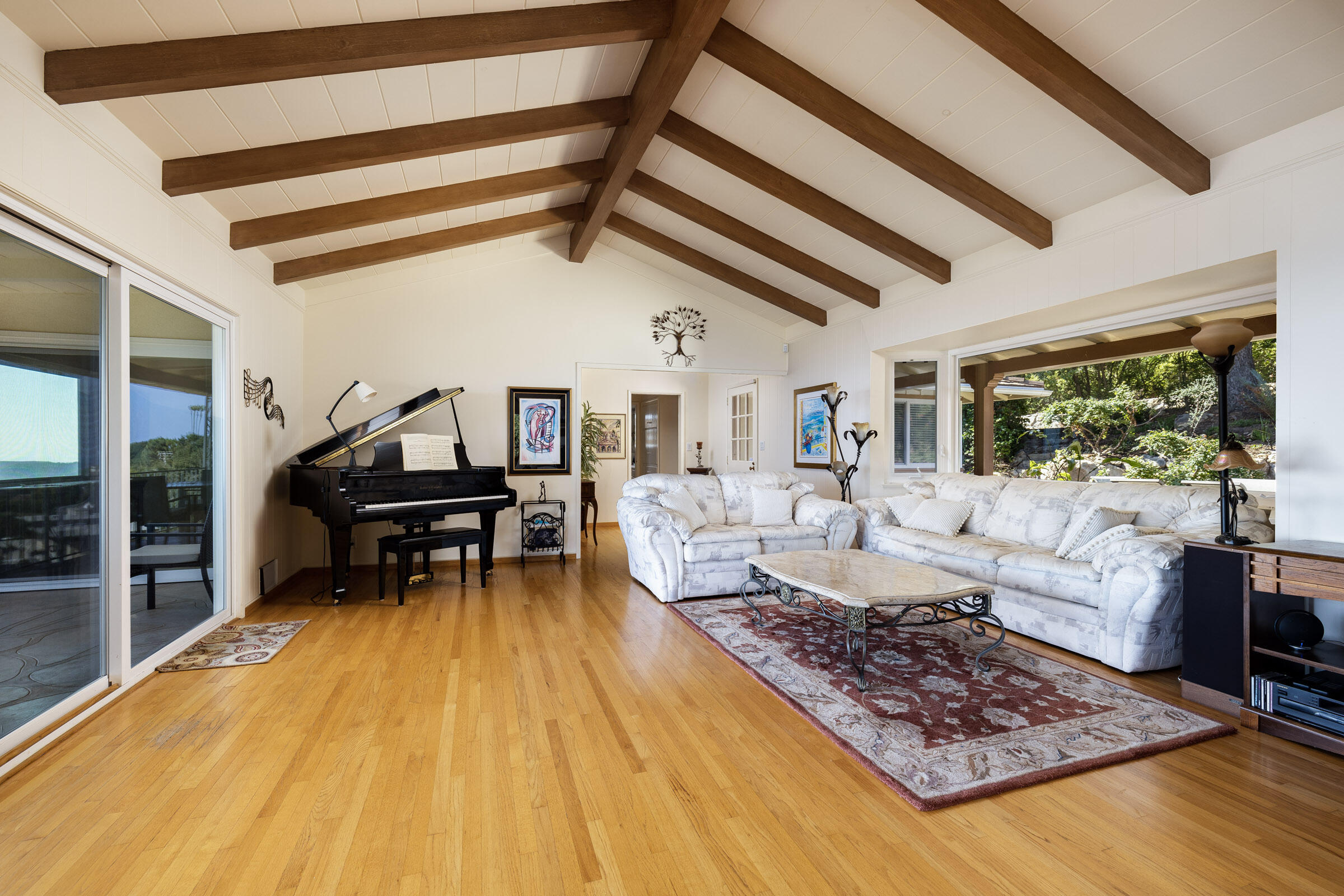 1227 Viscaino Road