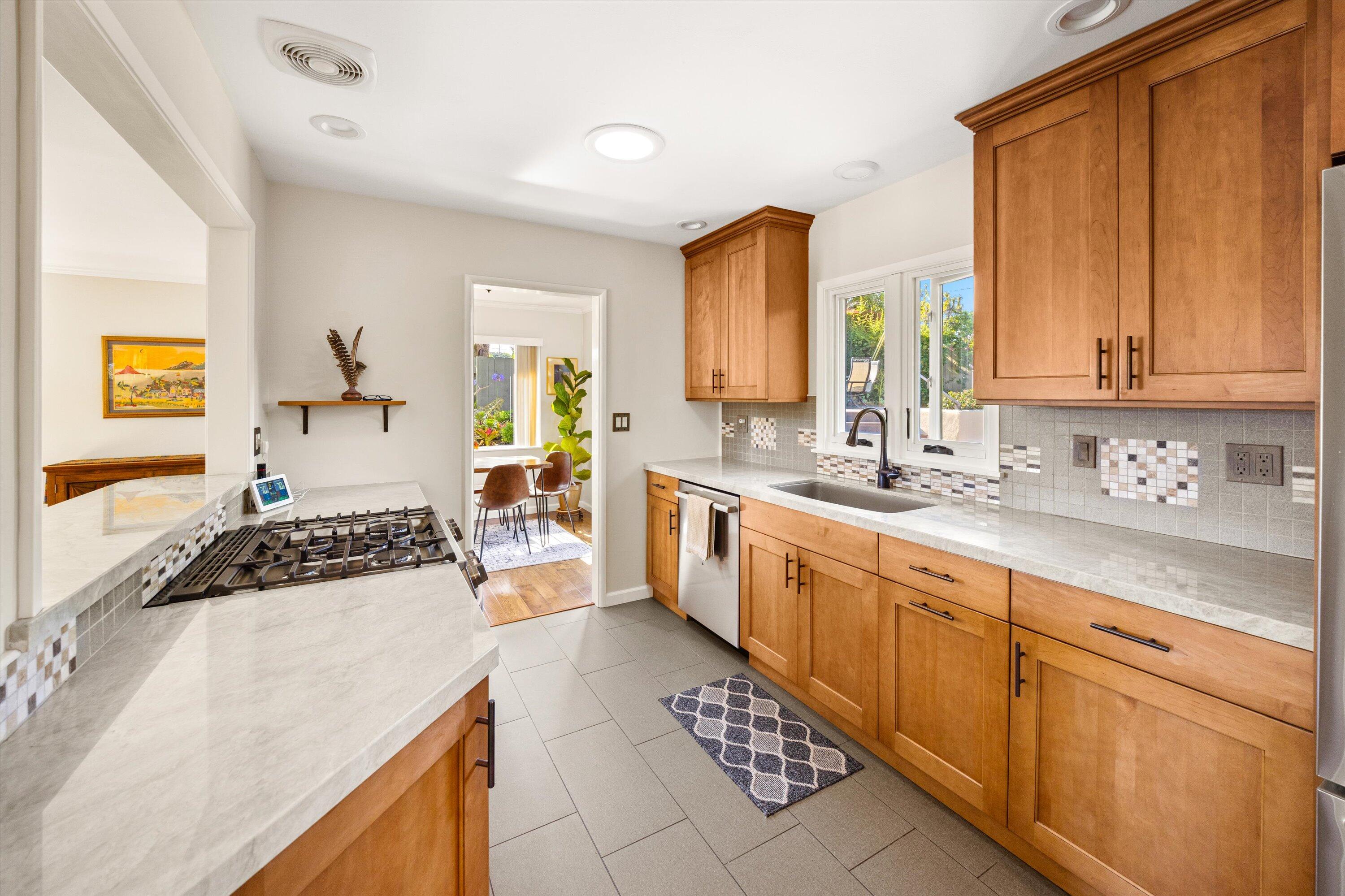 320 Santa Monica Way