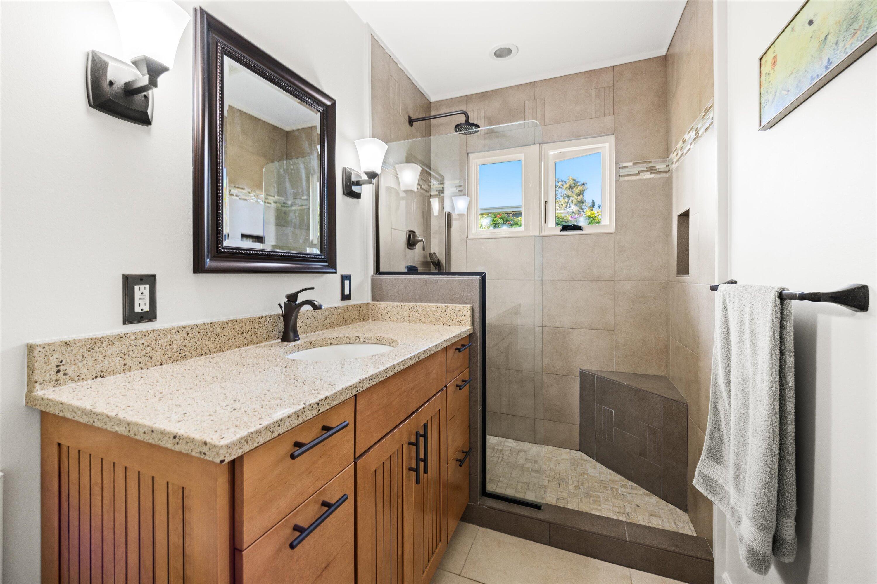 320 Santa Monica Way