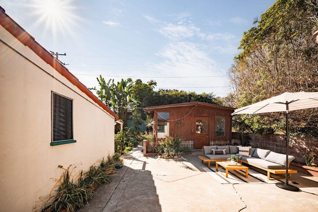 1203 Diana Lane