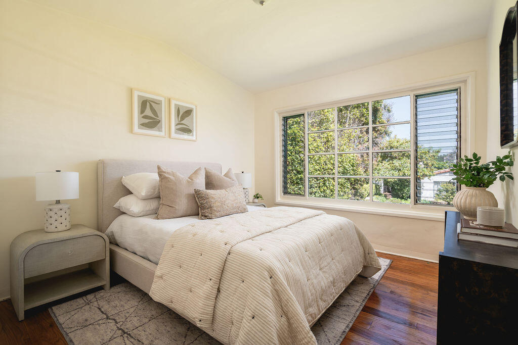 1203 Diana Lane