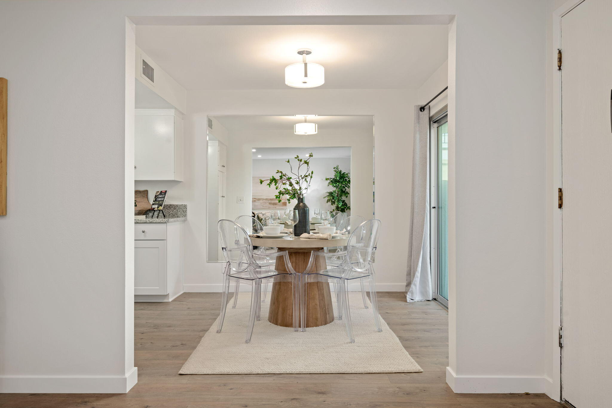 1701 Anacapa Street 6
