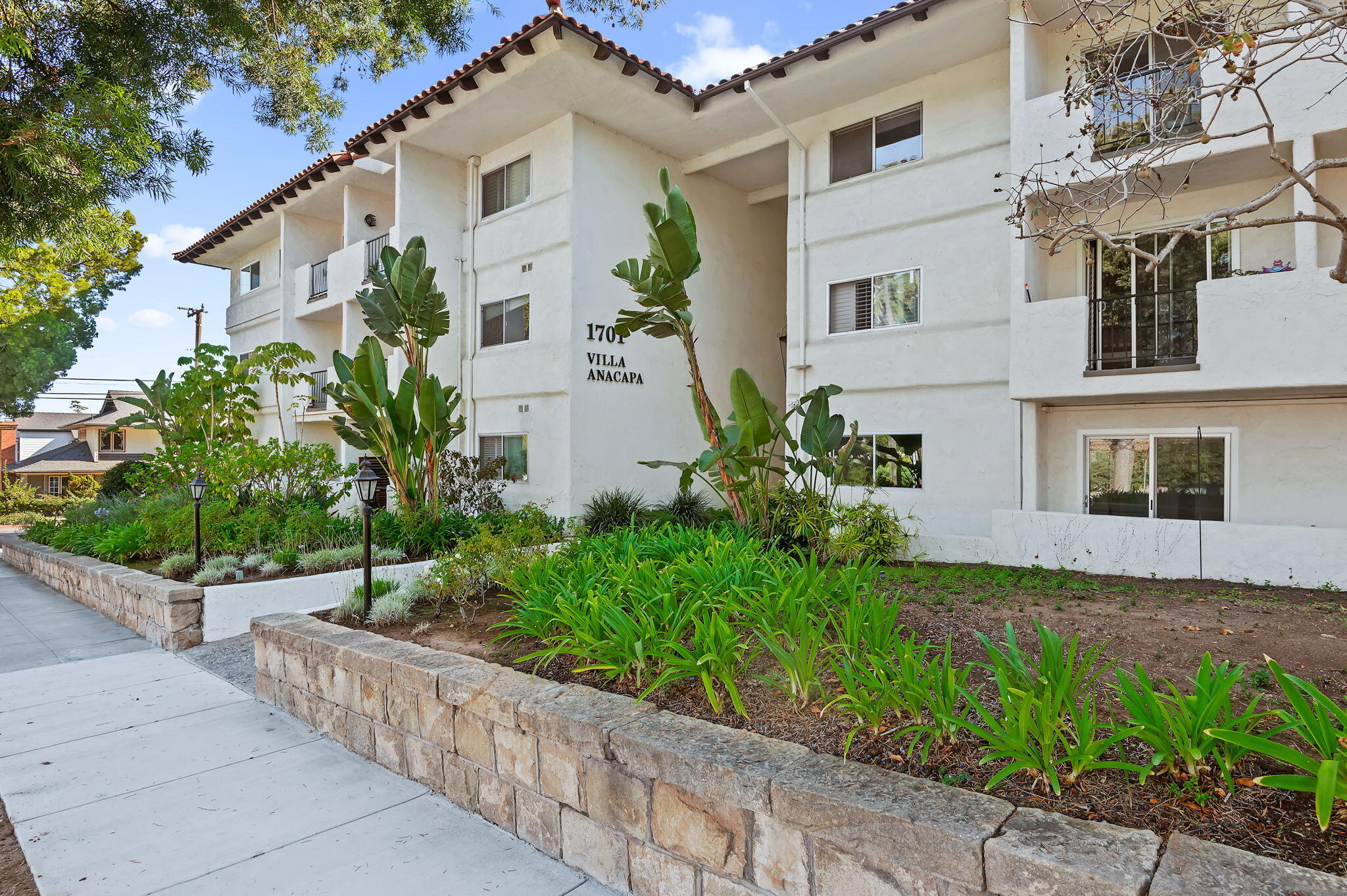 1701 Anacapa Street 6