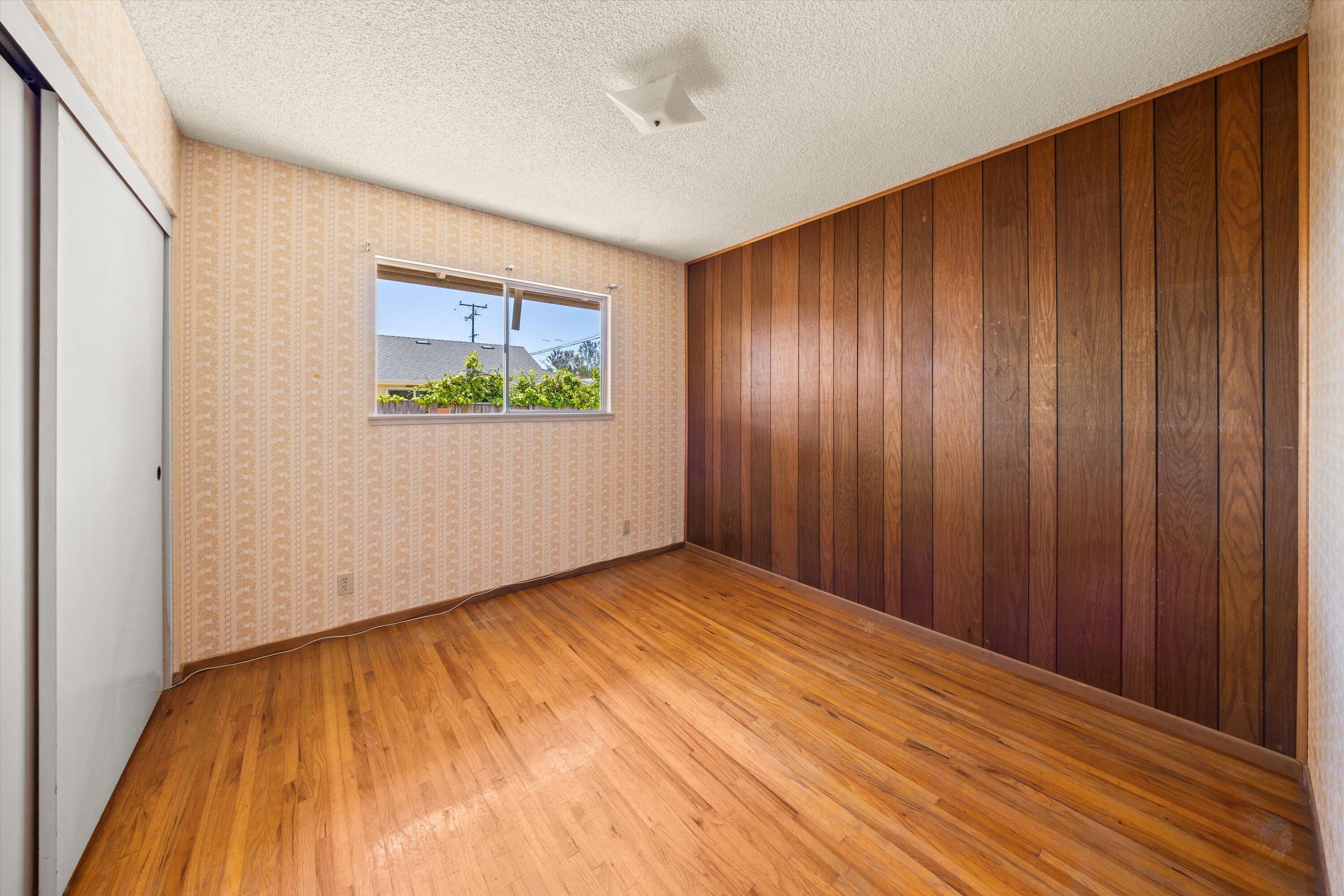 110 Salisbury Avenue