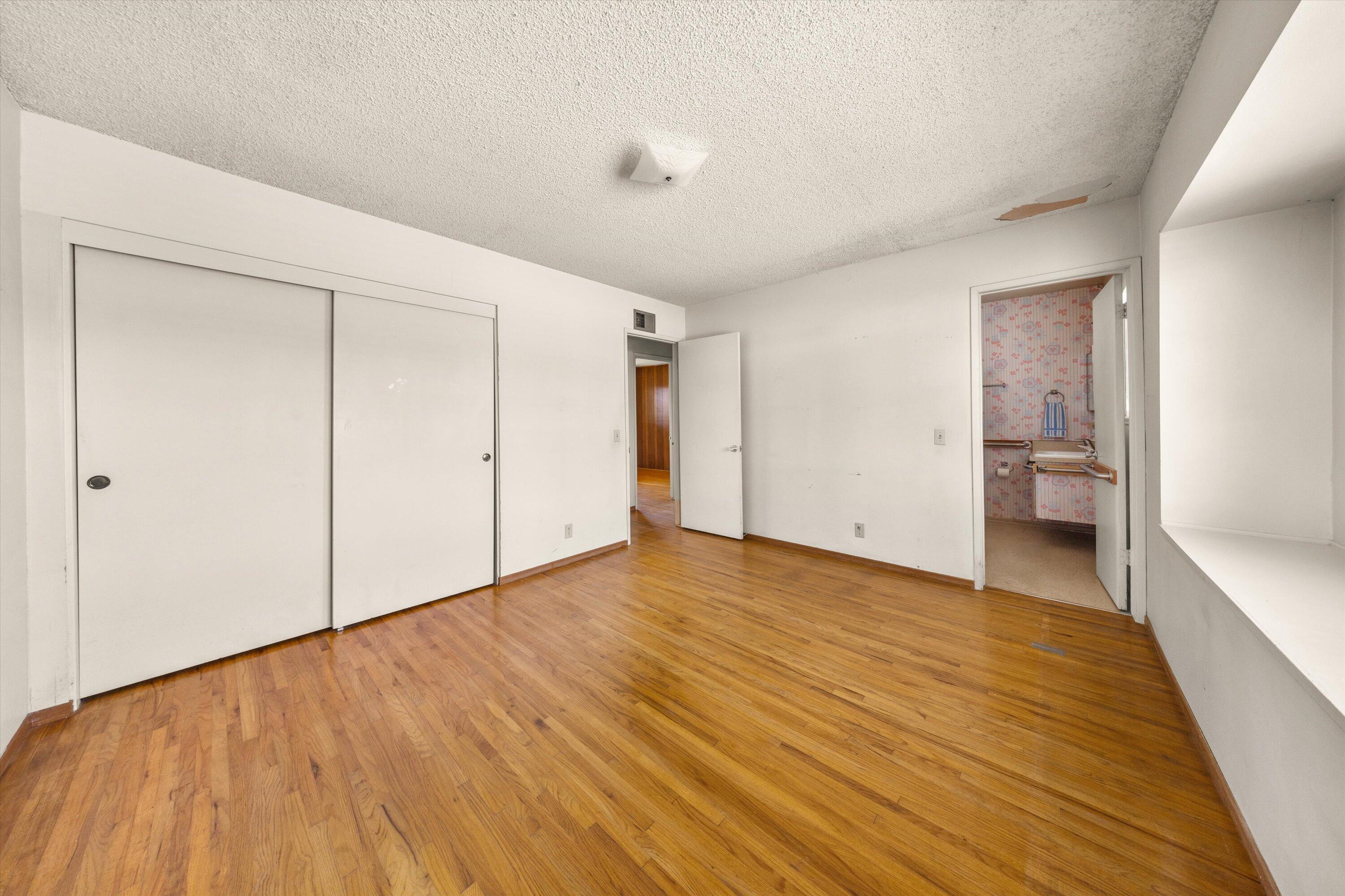 110 Salisbury Avenue