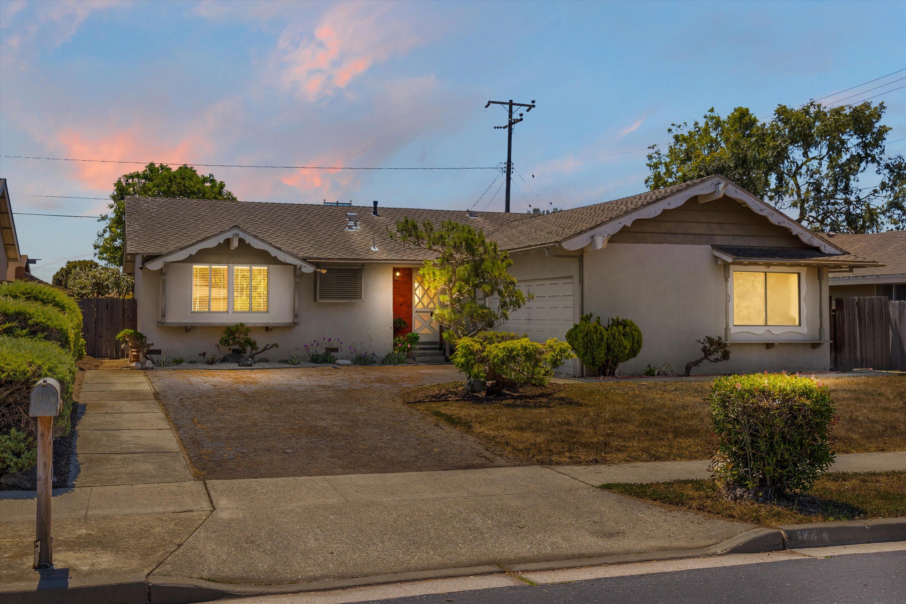 110 Salisbury Avenue