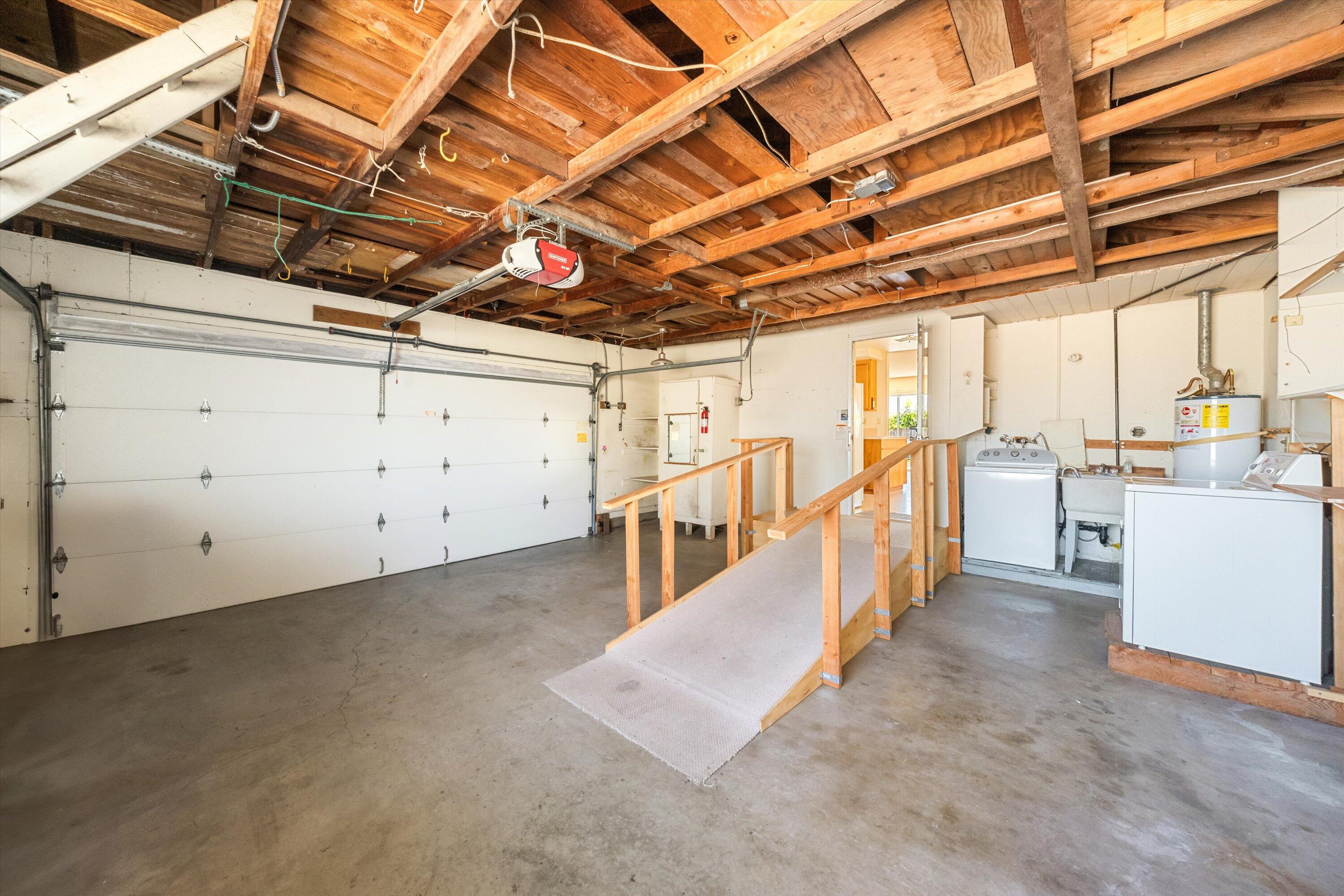 110 Salisbury Avenue