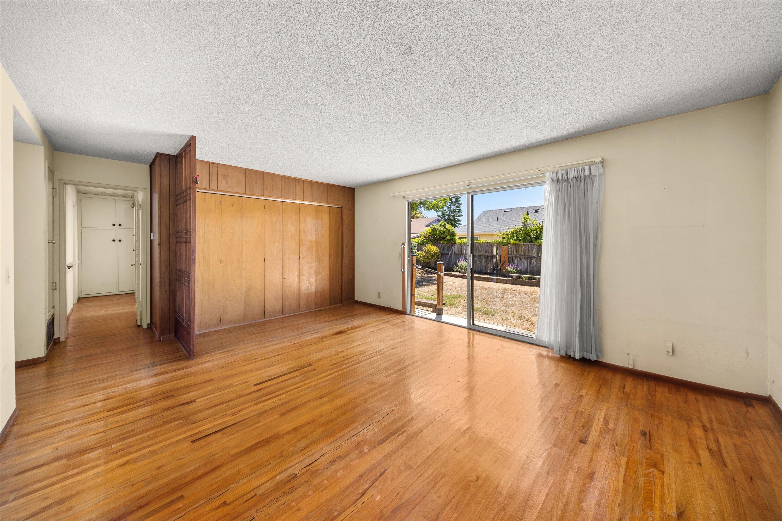 110 Salisbury Avenue