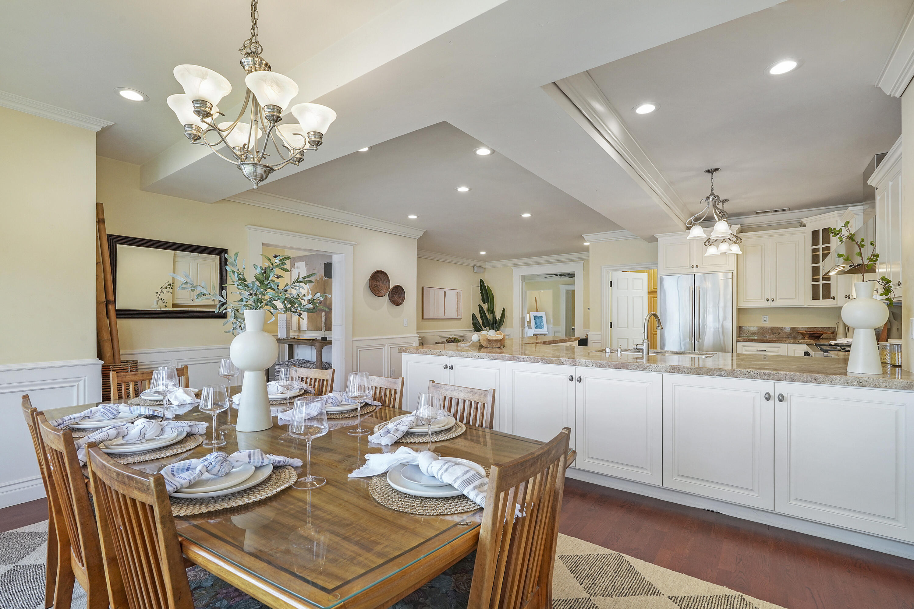 2711 Samarkand Drive
