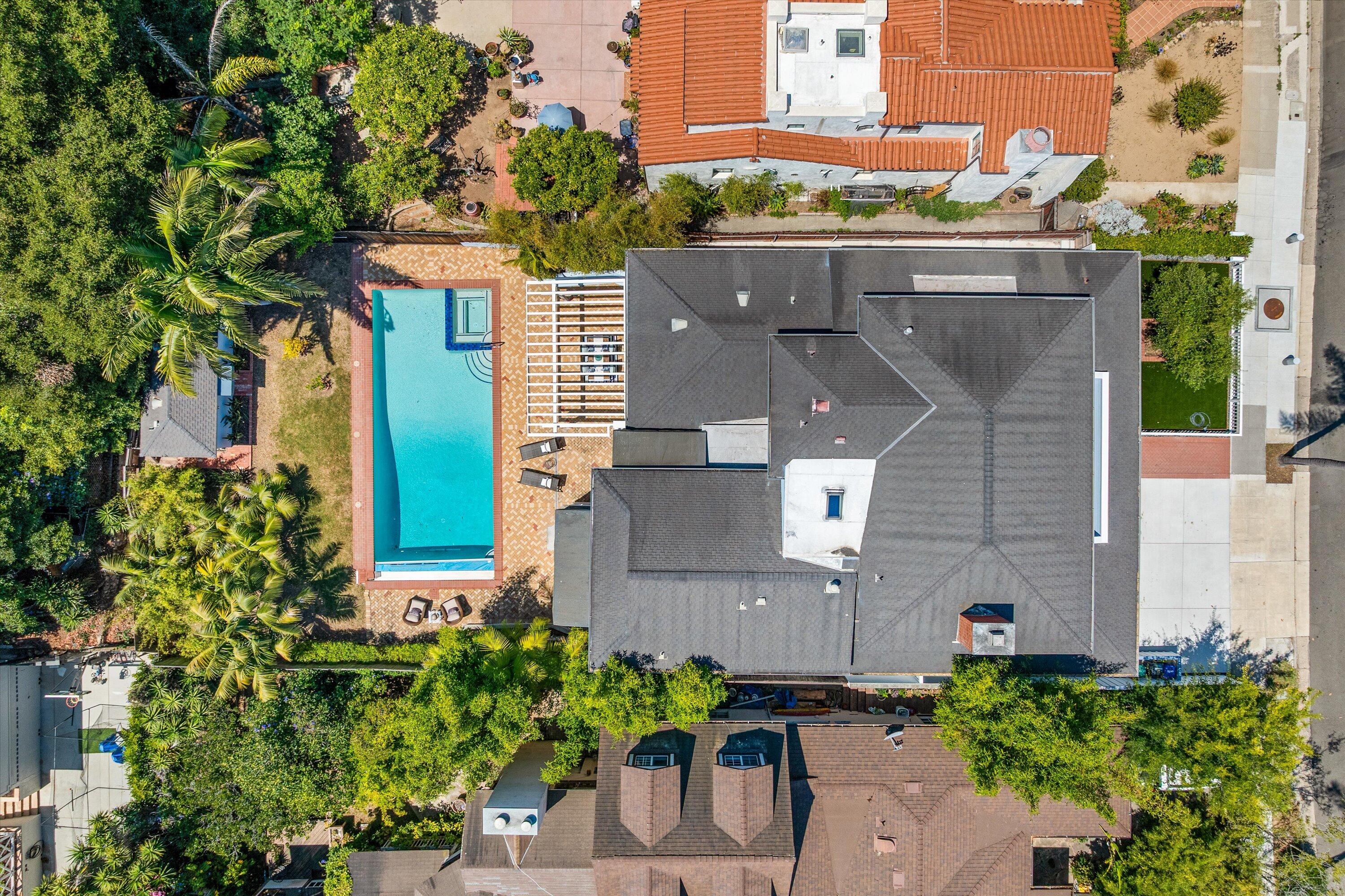 2711 Samarkand Drive