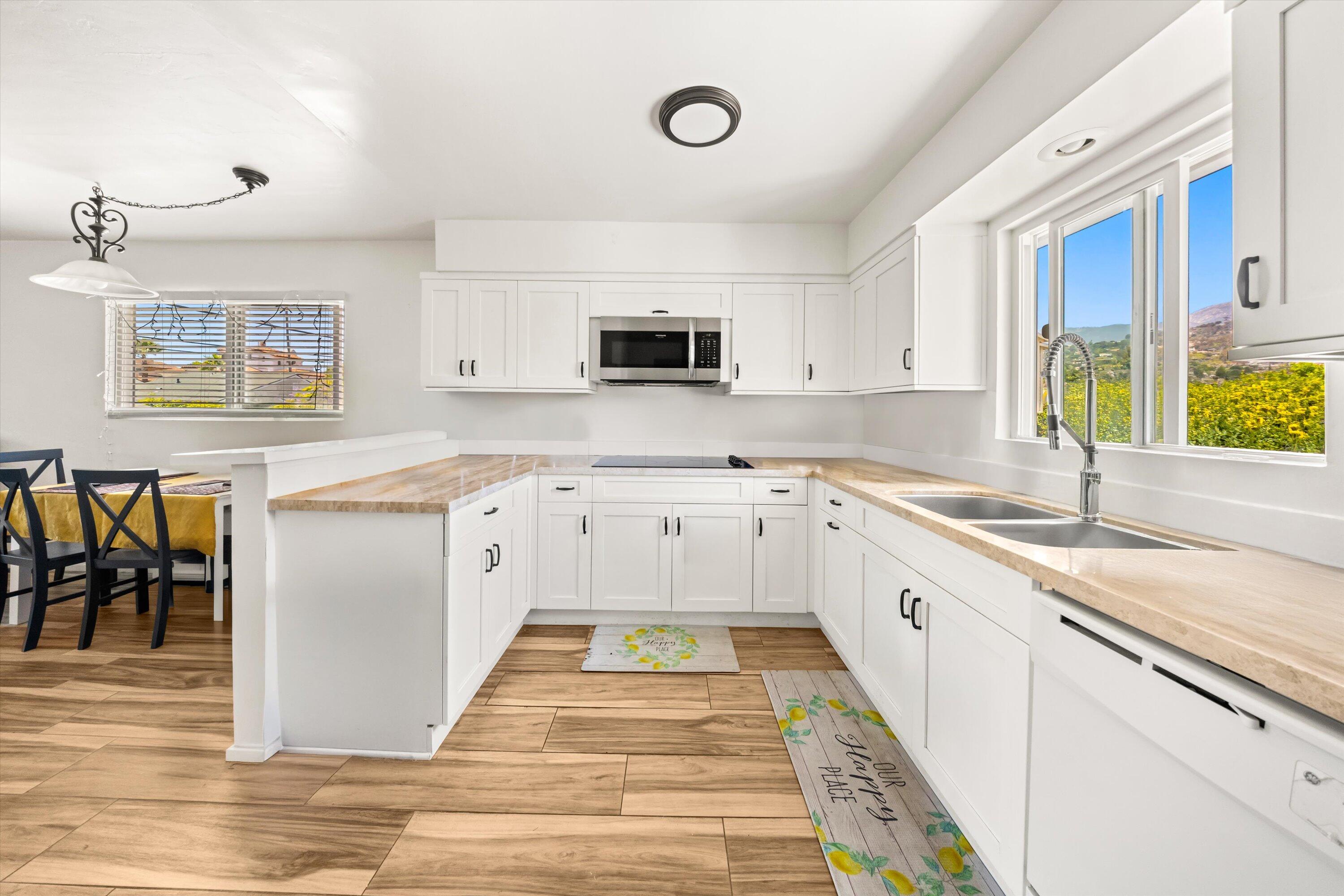 403 E Anapamu Street