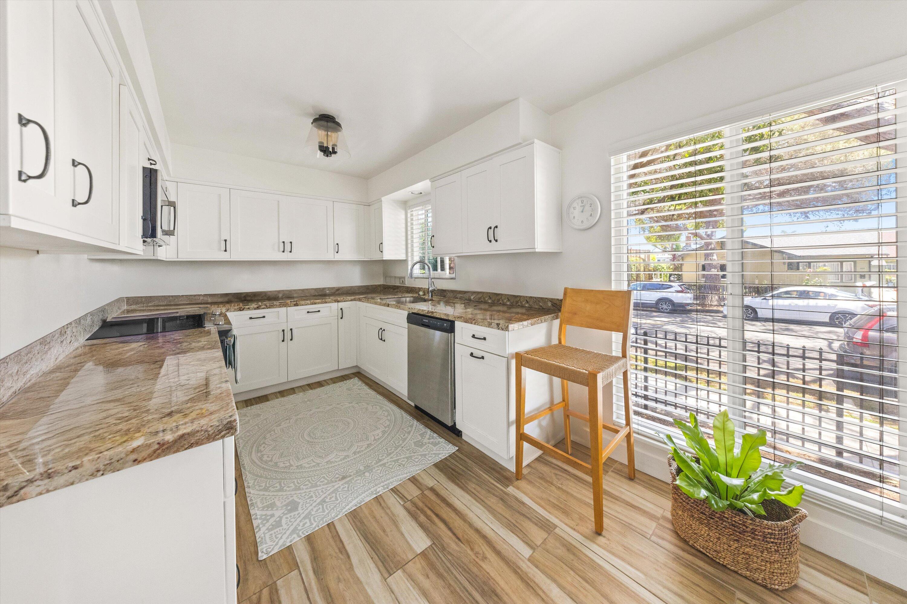 403 E Anapamu Street